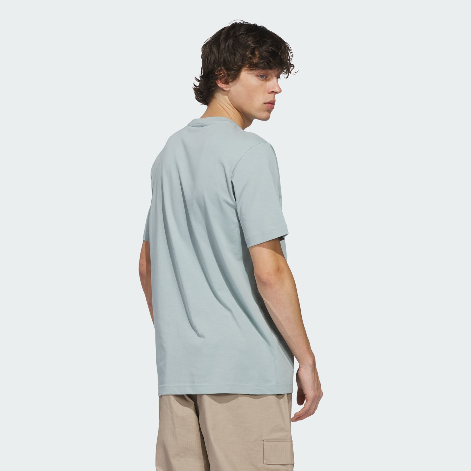 Summer Sailing Graphic T-shirt