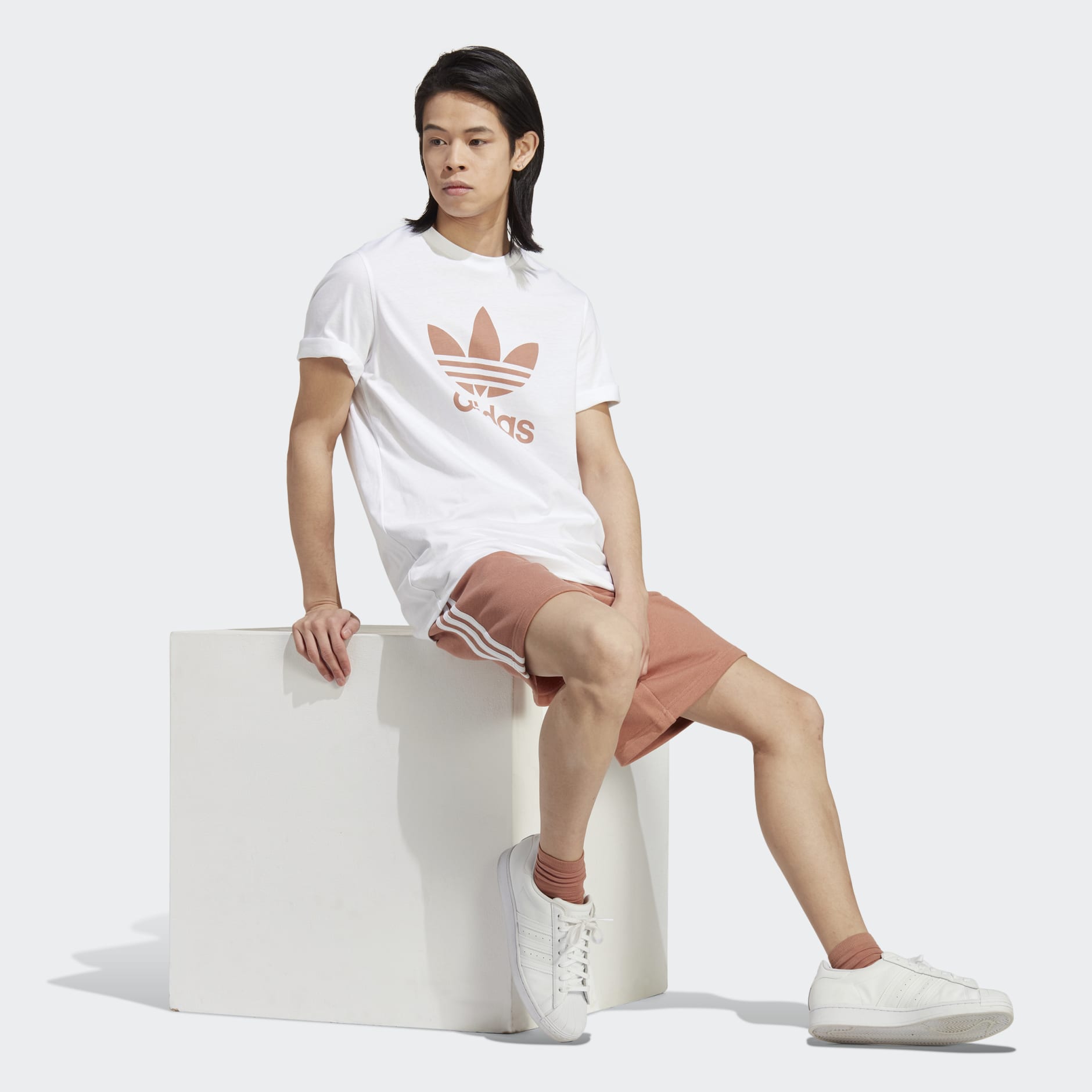 Men\'s Clothing - ADICOLOR CLASSICS TREFOIL TEE - White | adidas Saudi Arabia