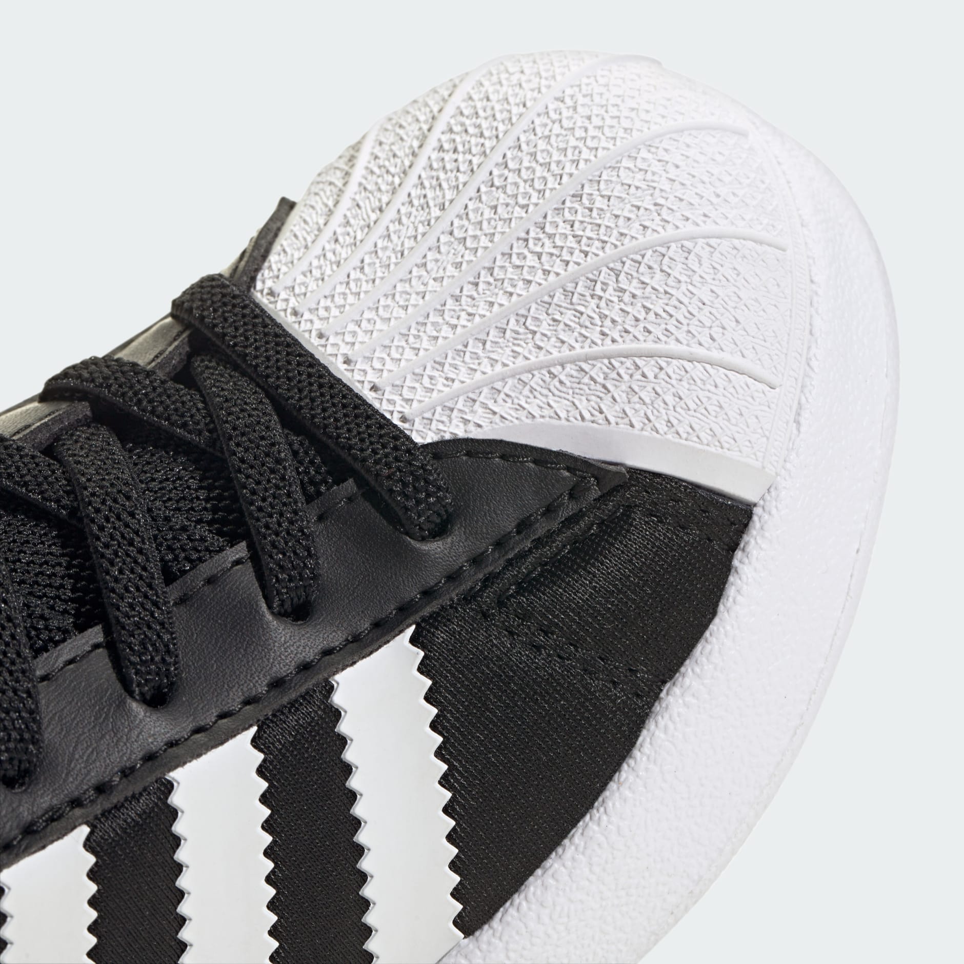 حذاء Adifom Superstar 360