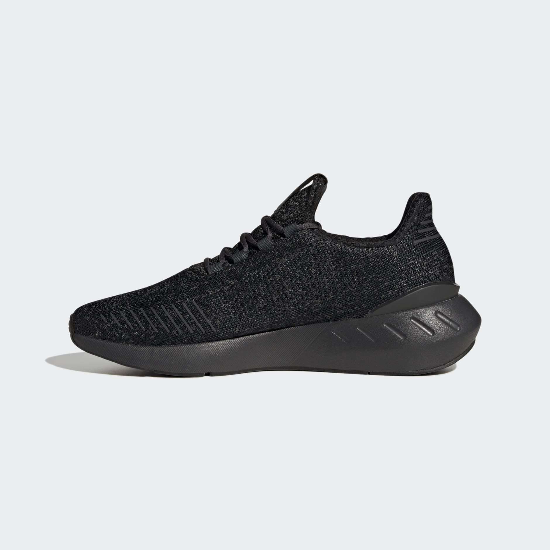 adidas Sportswear Shoes - Swift Run 22 Shoes - Black | adidas Egypt