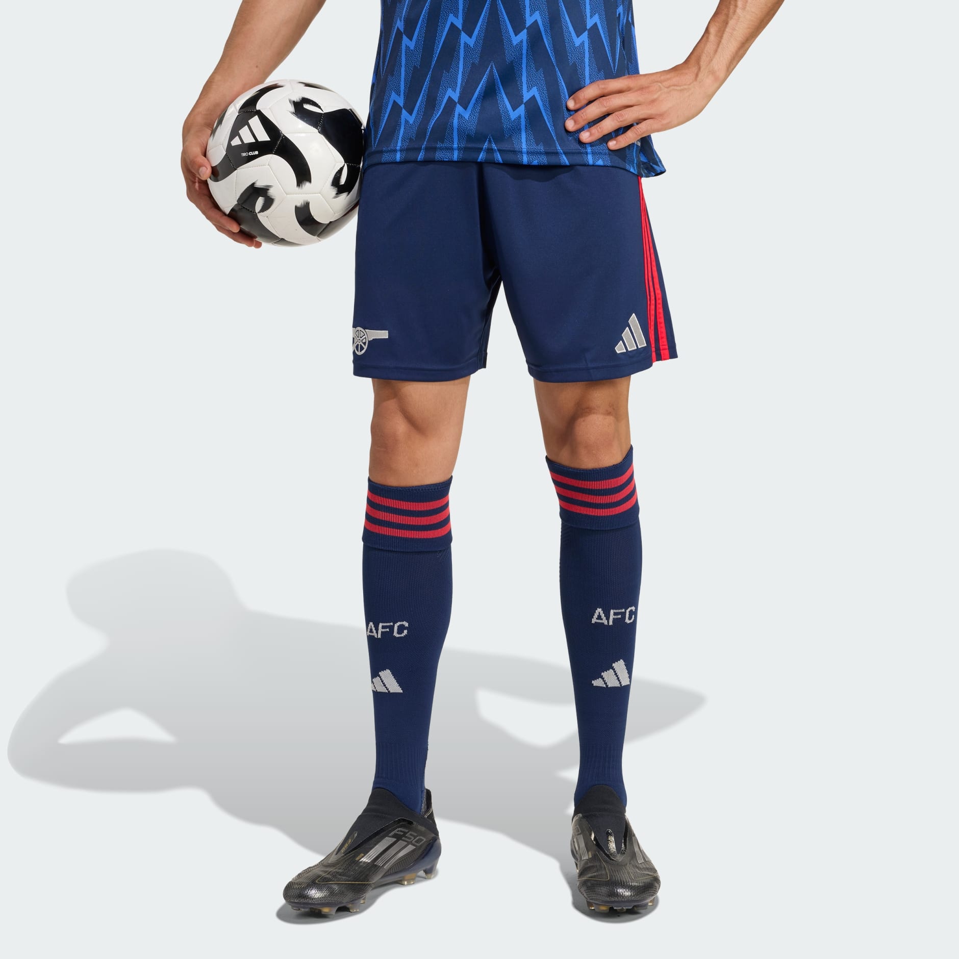 阿仙奴25/26 作客短褲- 藍色| adidas香港官方網上商店