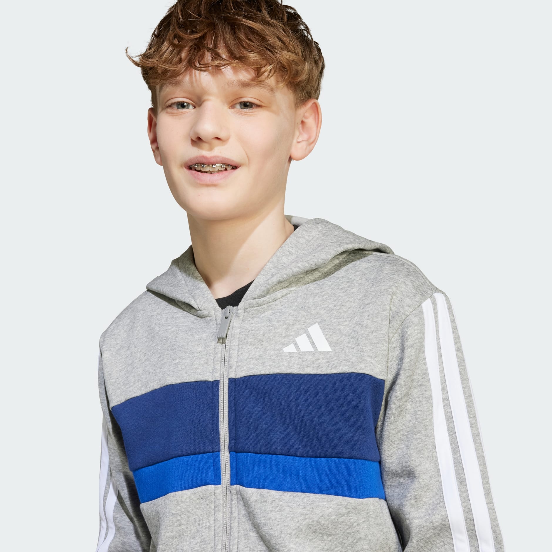 Costum de trening Seasonal Essentials Tiberio din l&acirc;nă fleece, cu 3 dungi, pentru copii