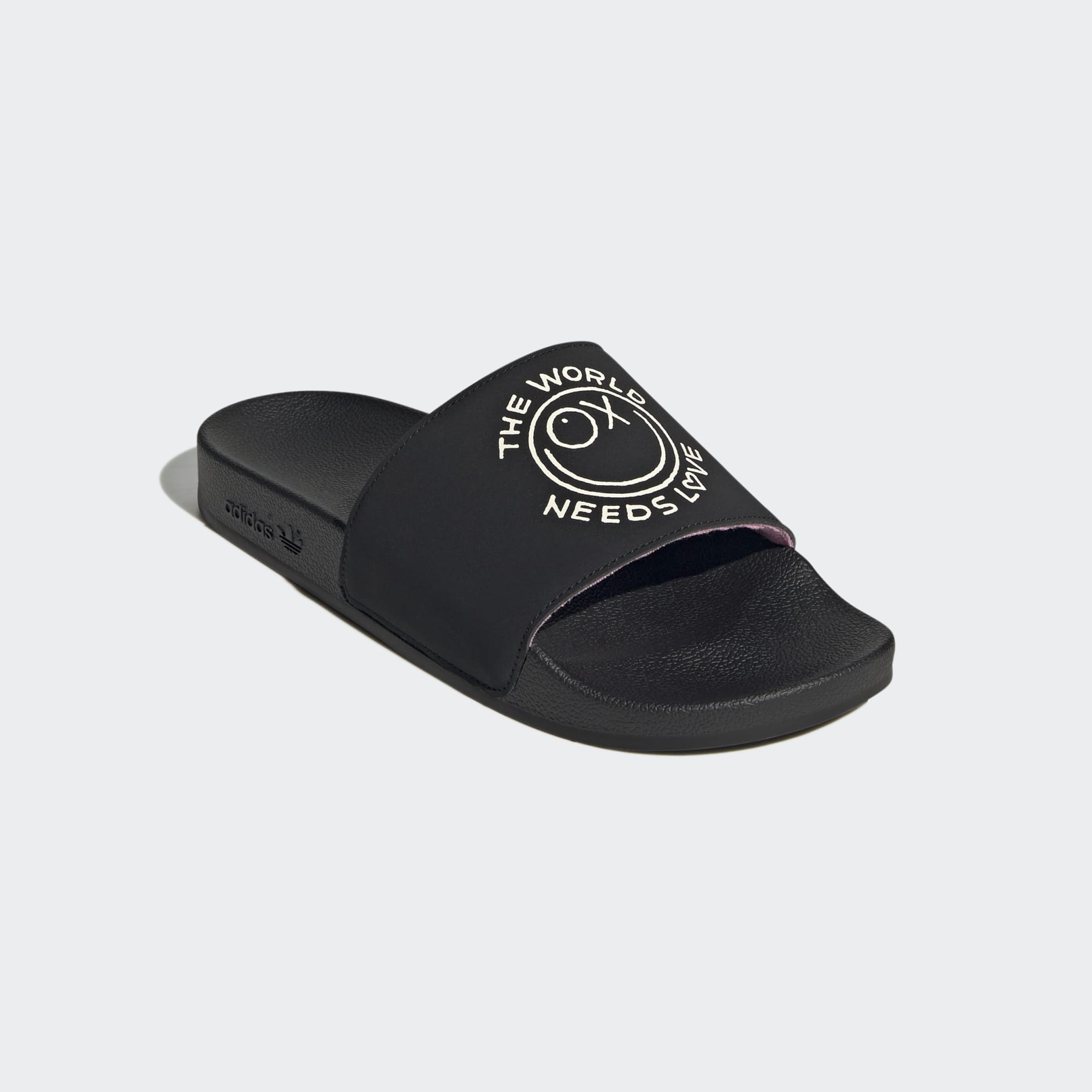 شبشب Adilette x André Saraiva