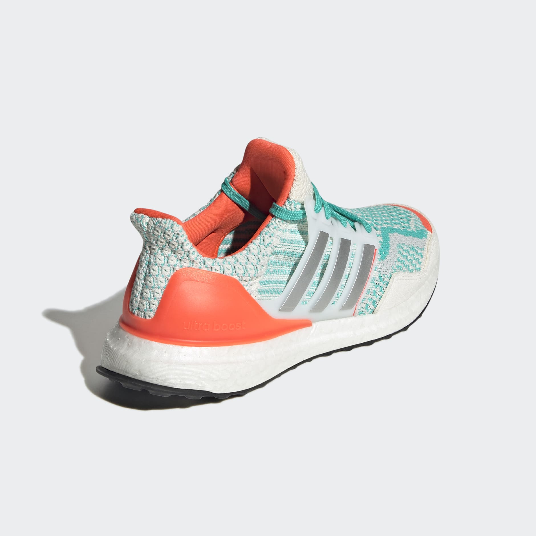 Ultraboost 5 DNA Shoes