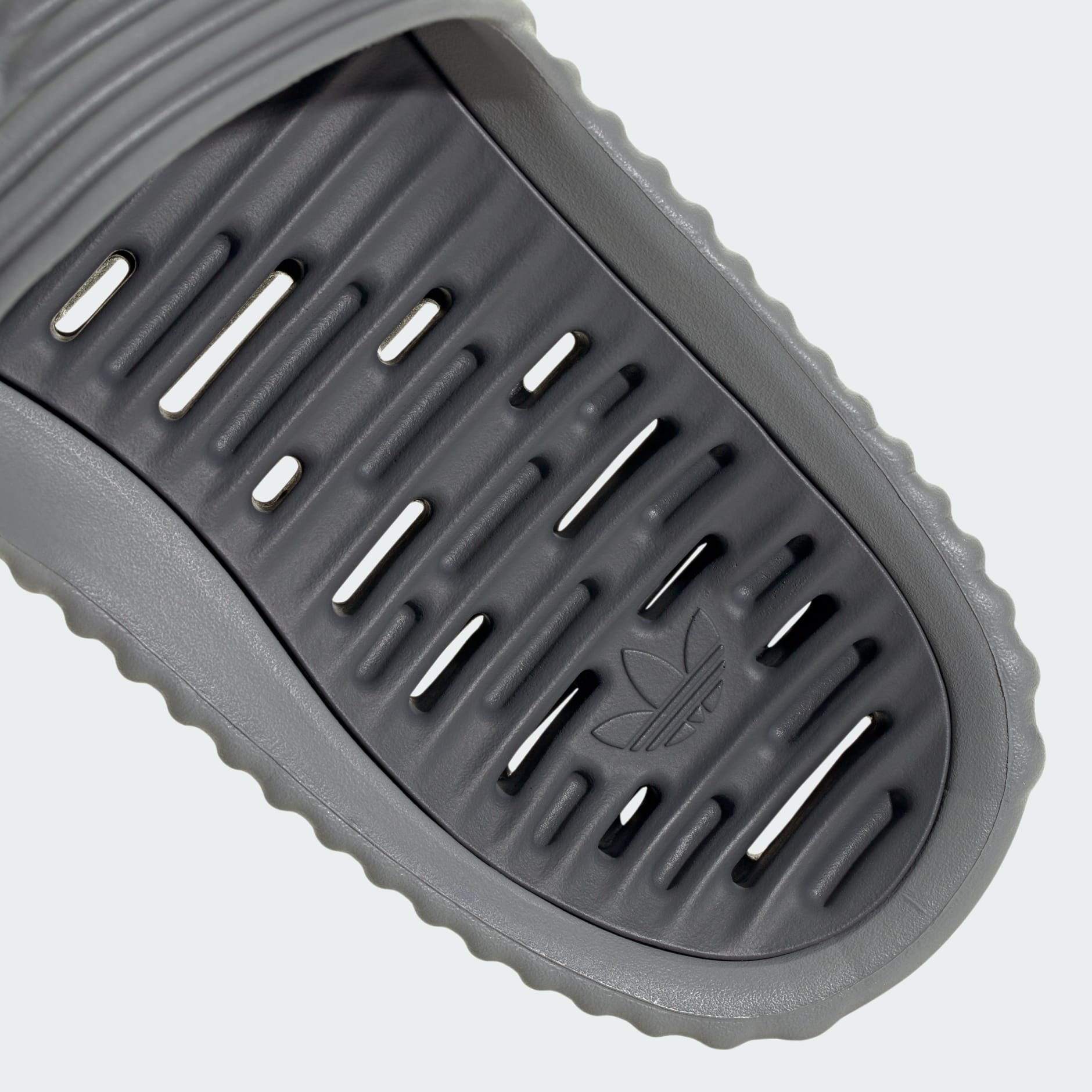 Natikače Adilette 25