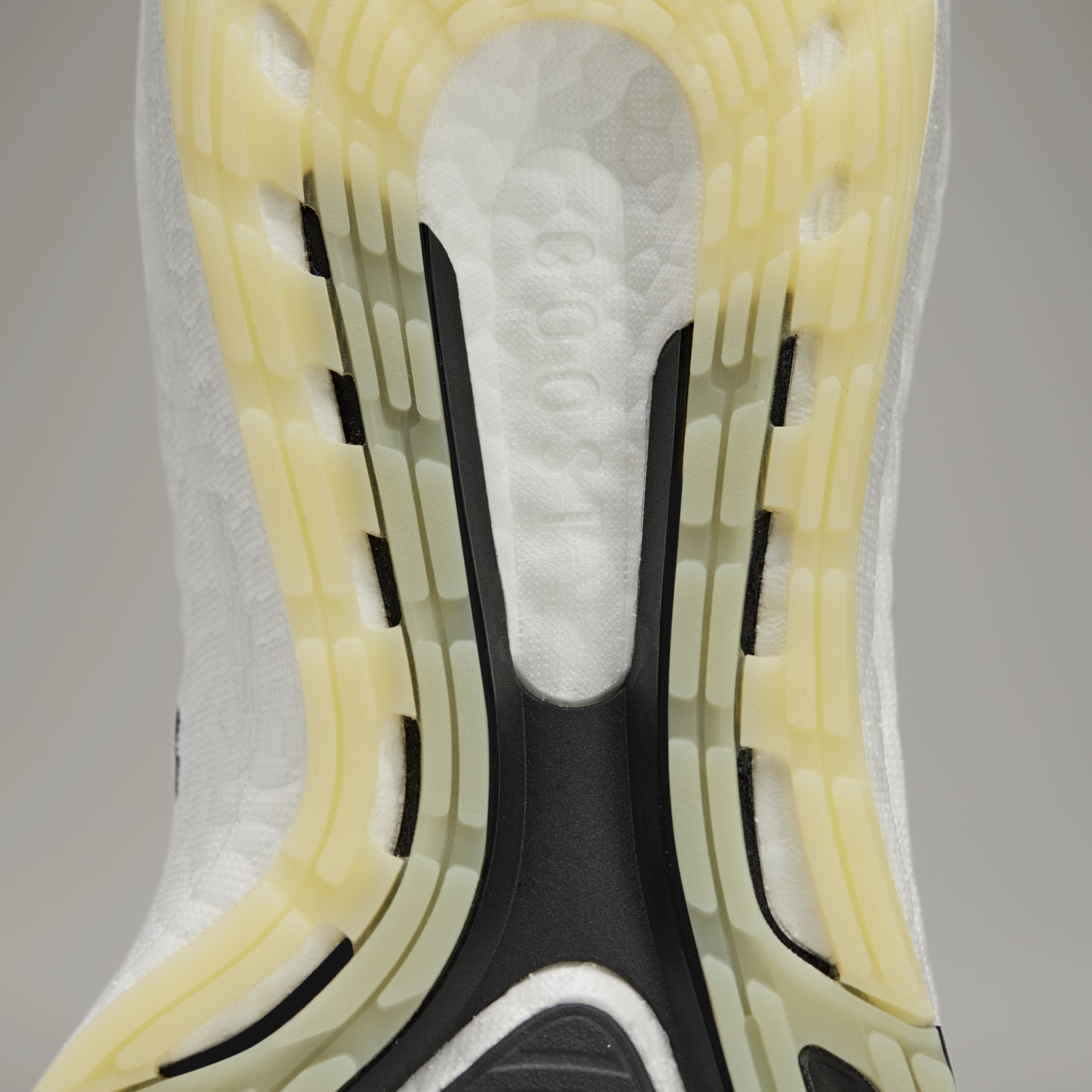 Y-3 Ultraboost 22 Shoes