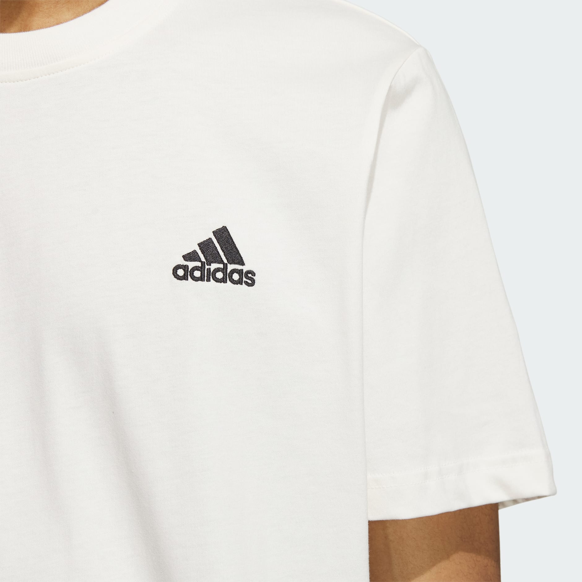 Must Haves Small Logo Tee (Gender Neutral)