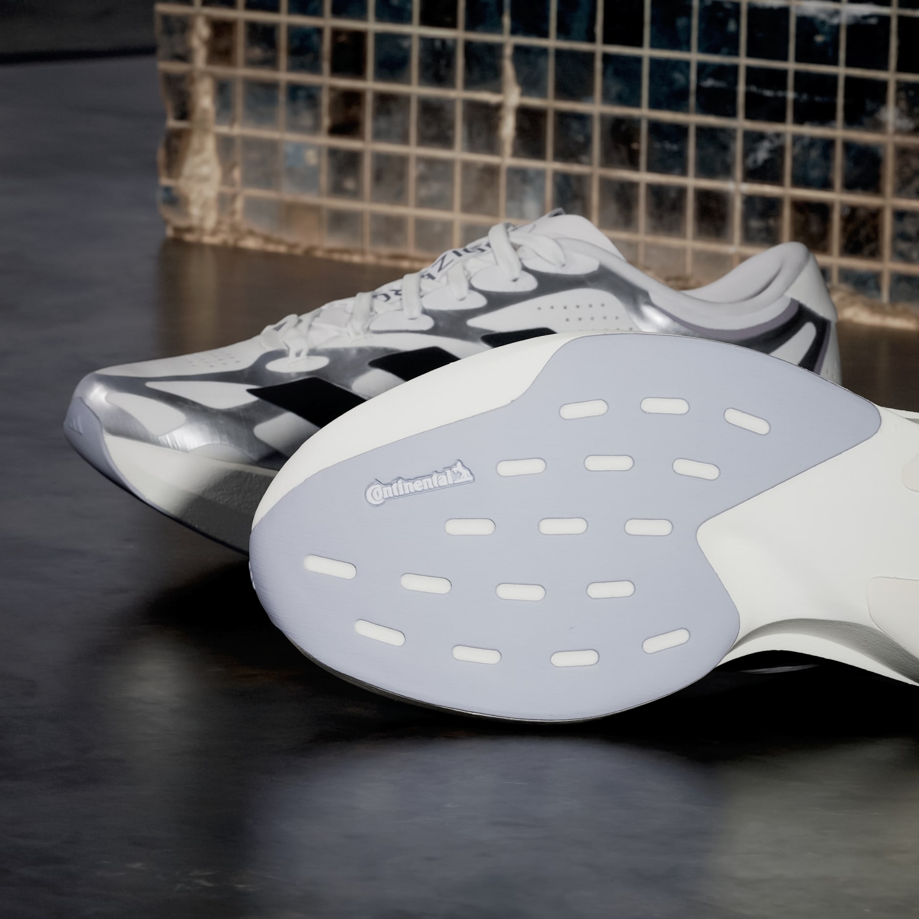 Adizero EVO SL EXO 鞋