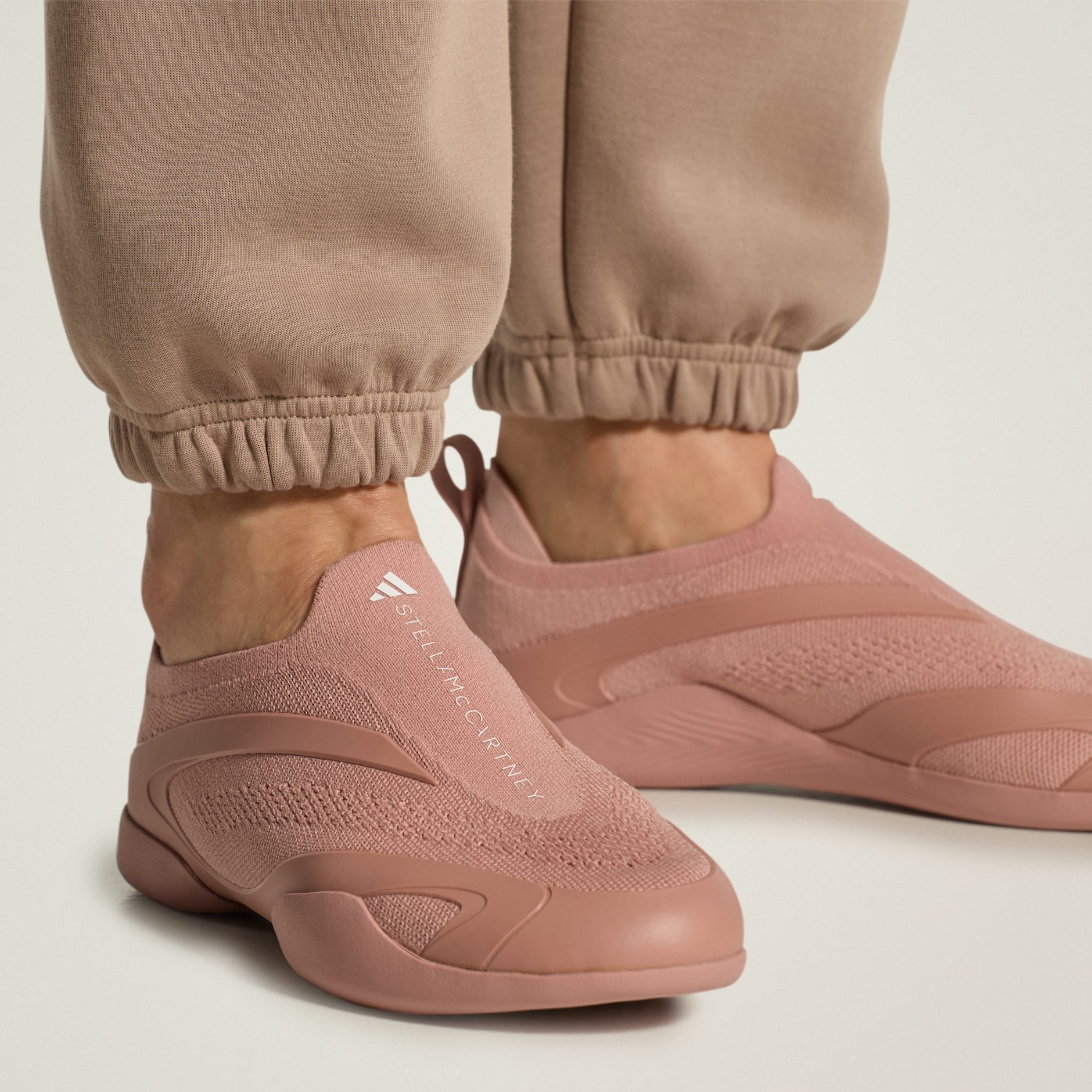 Pantofi adidas by Stella McCartney Taekwondo