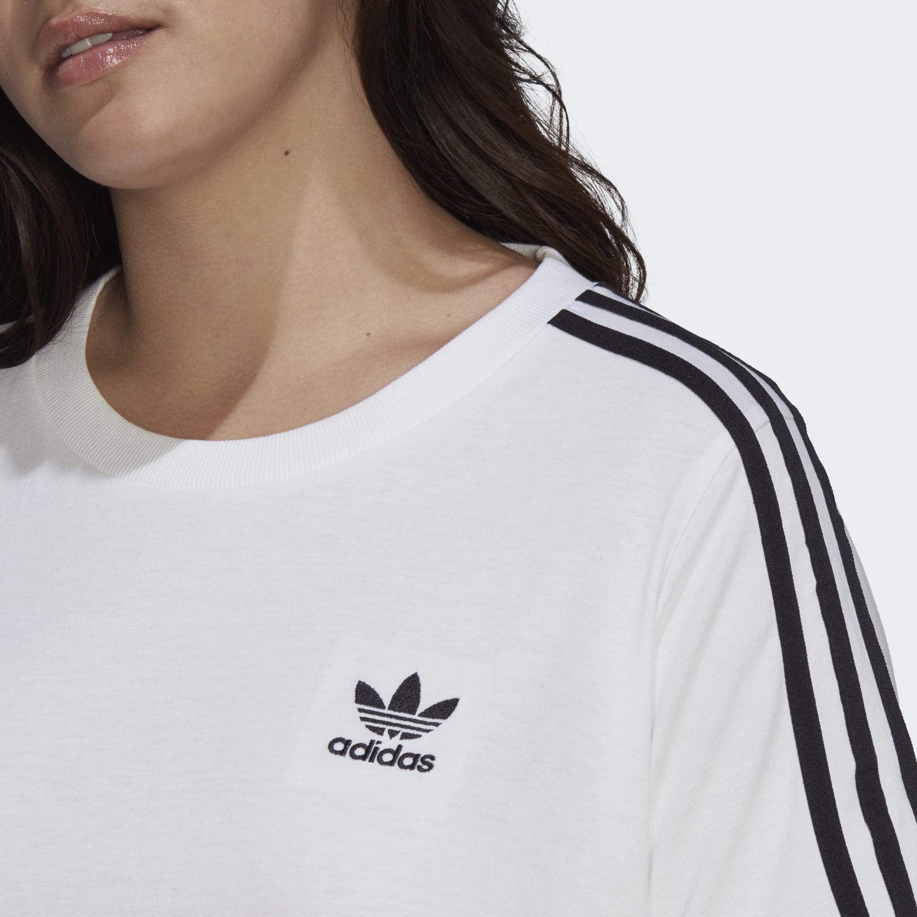 تيشيرت Adicolor Classics 3-Stripes (قياس كبير)
