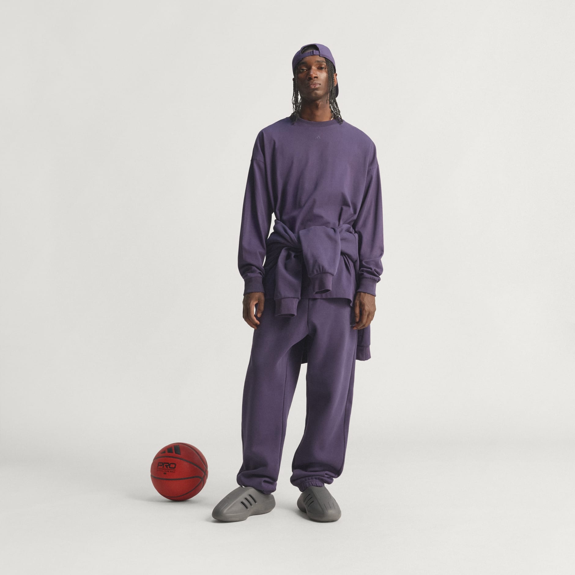 Tricou adidas Basketball cu m&acirc;necă lungă (unisex)