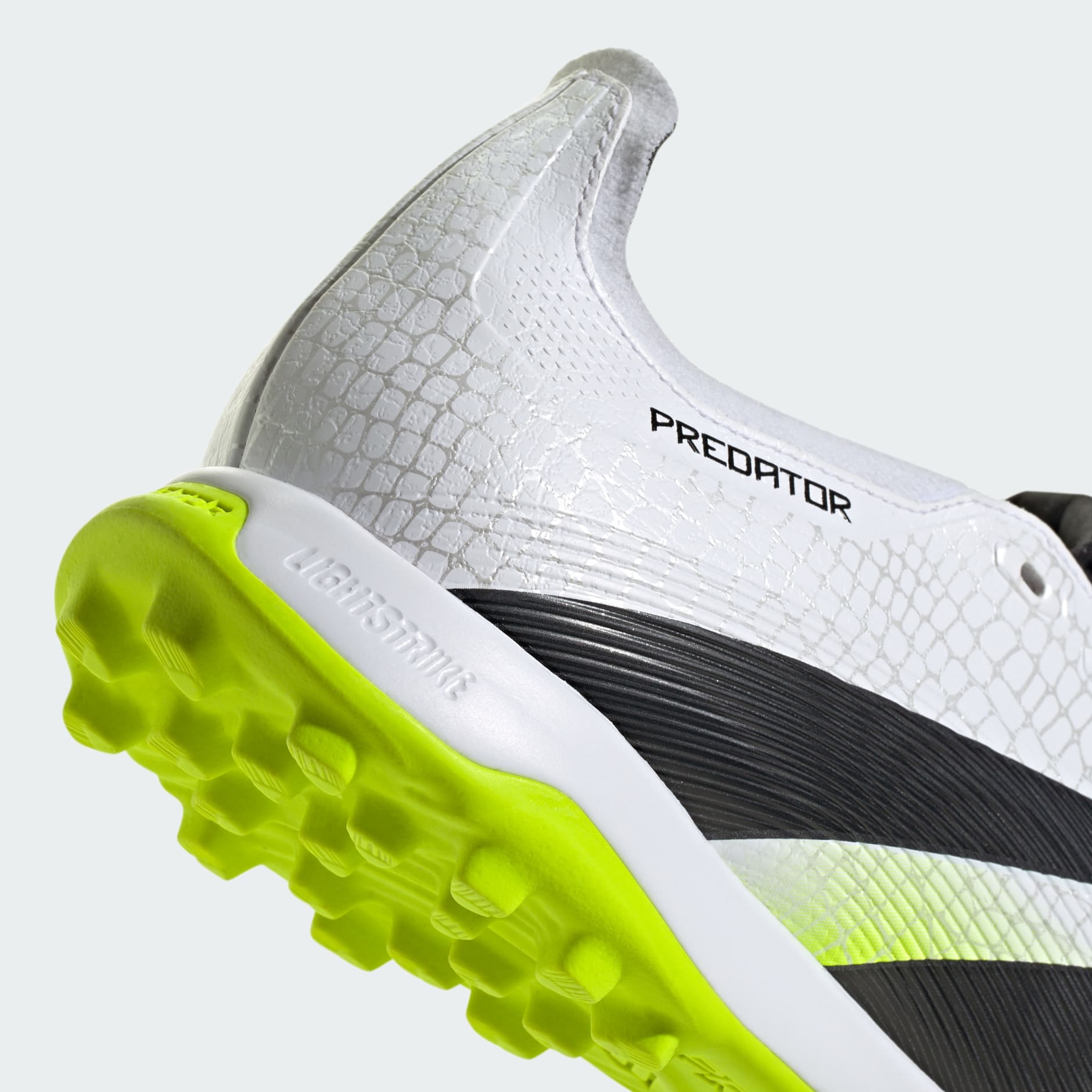 Predator League Fold-Over Tongue Turf Boots