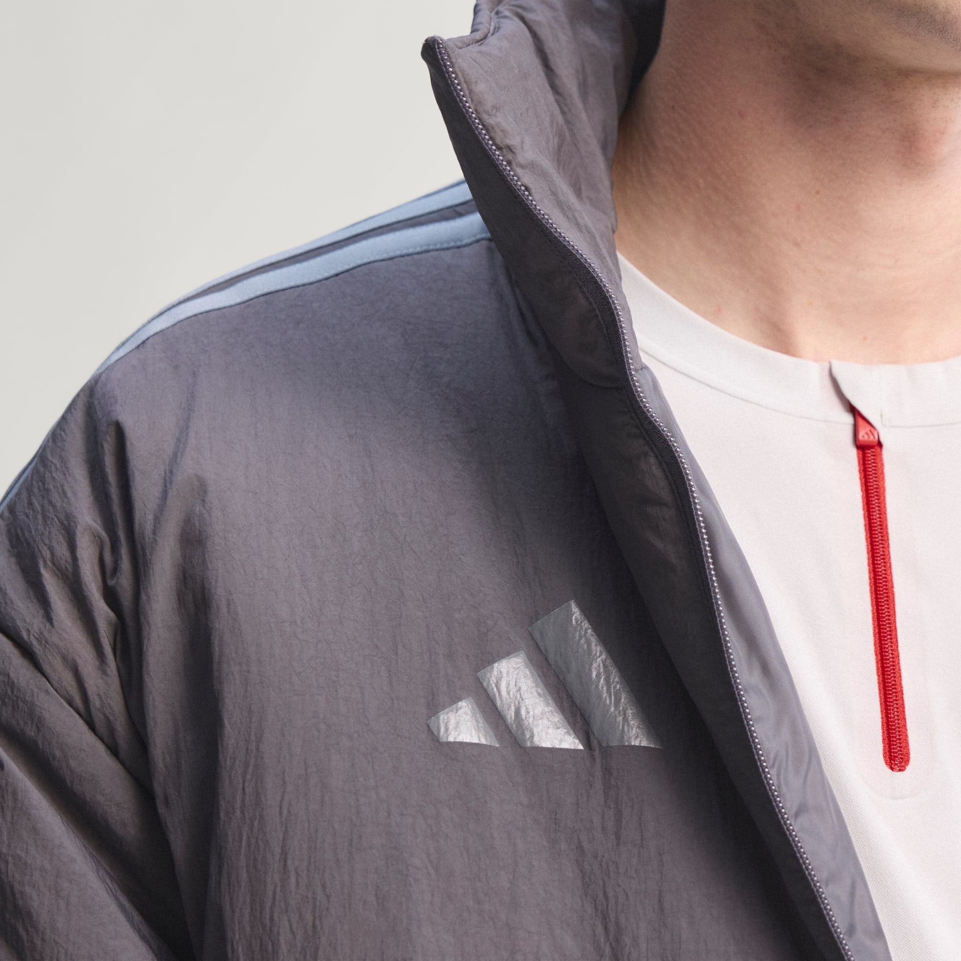 JACHETĂ CĂPTUȘITĂ AUDI REVOLUT F1 TEAM ENGINEERS & MARKETING