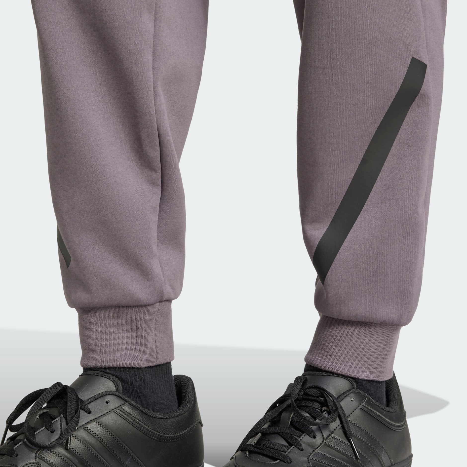 New adidas Z.N.E. 長褲