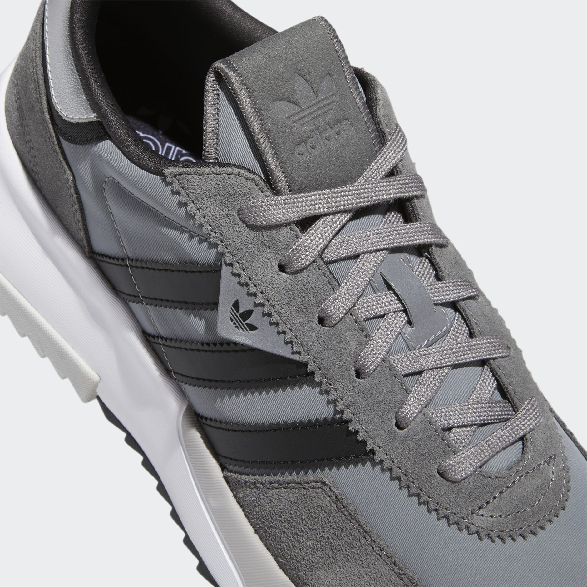 Retropy F2 Shoes