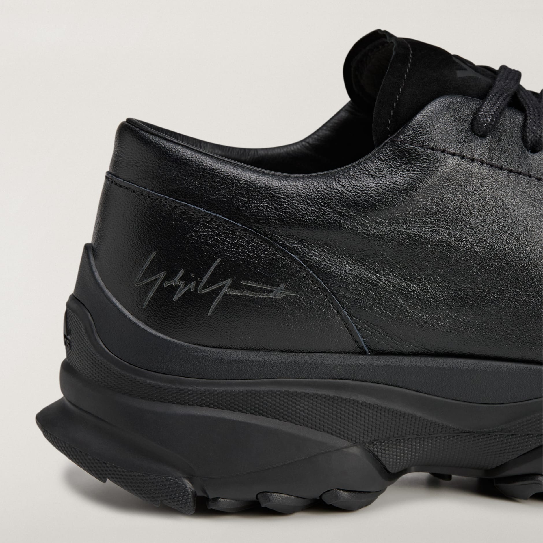 Y-3 GSG9 cu profil redus