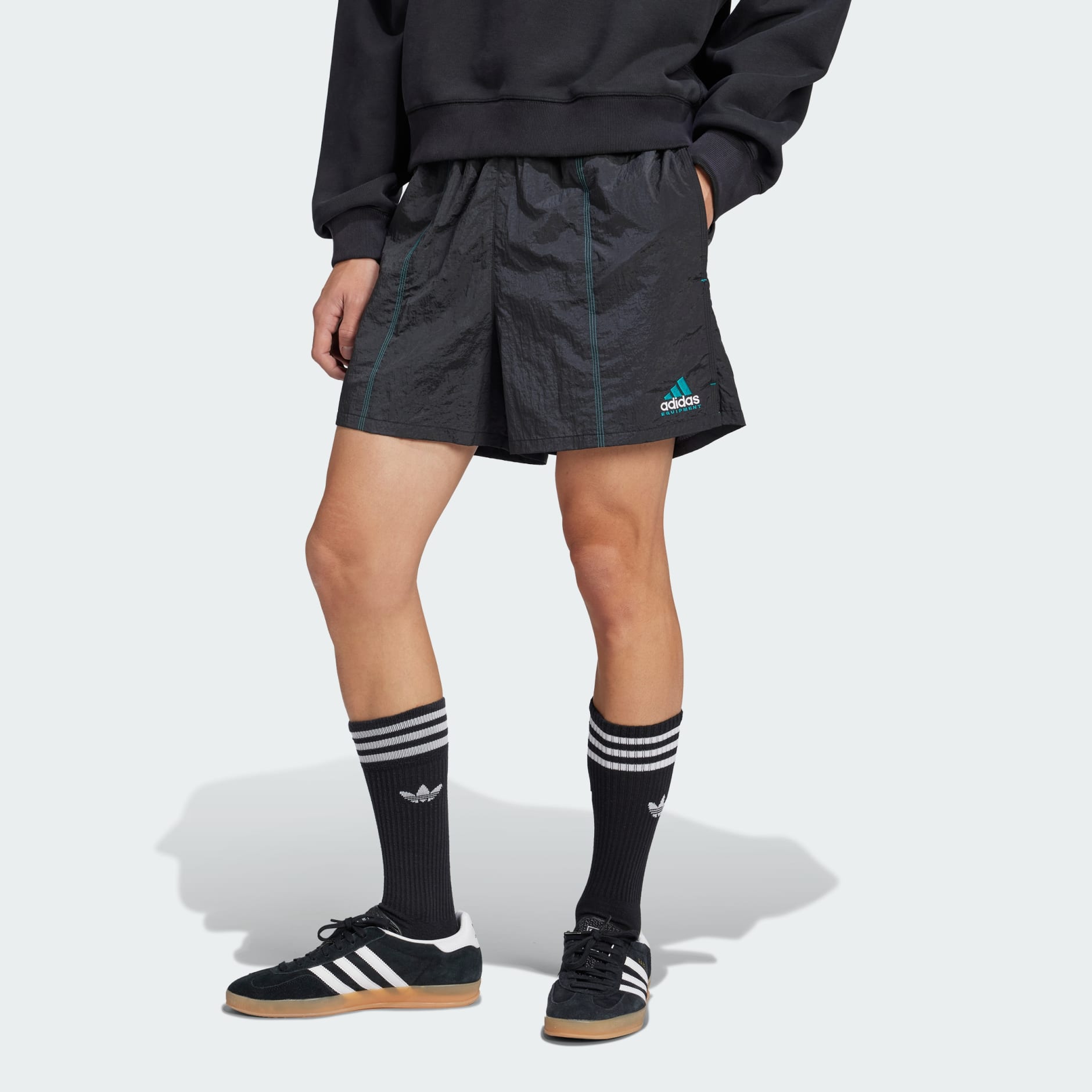 Pantaloni scurți țesuți EQT