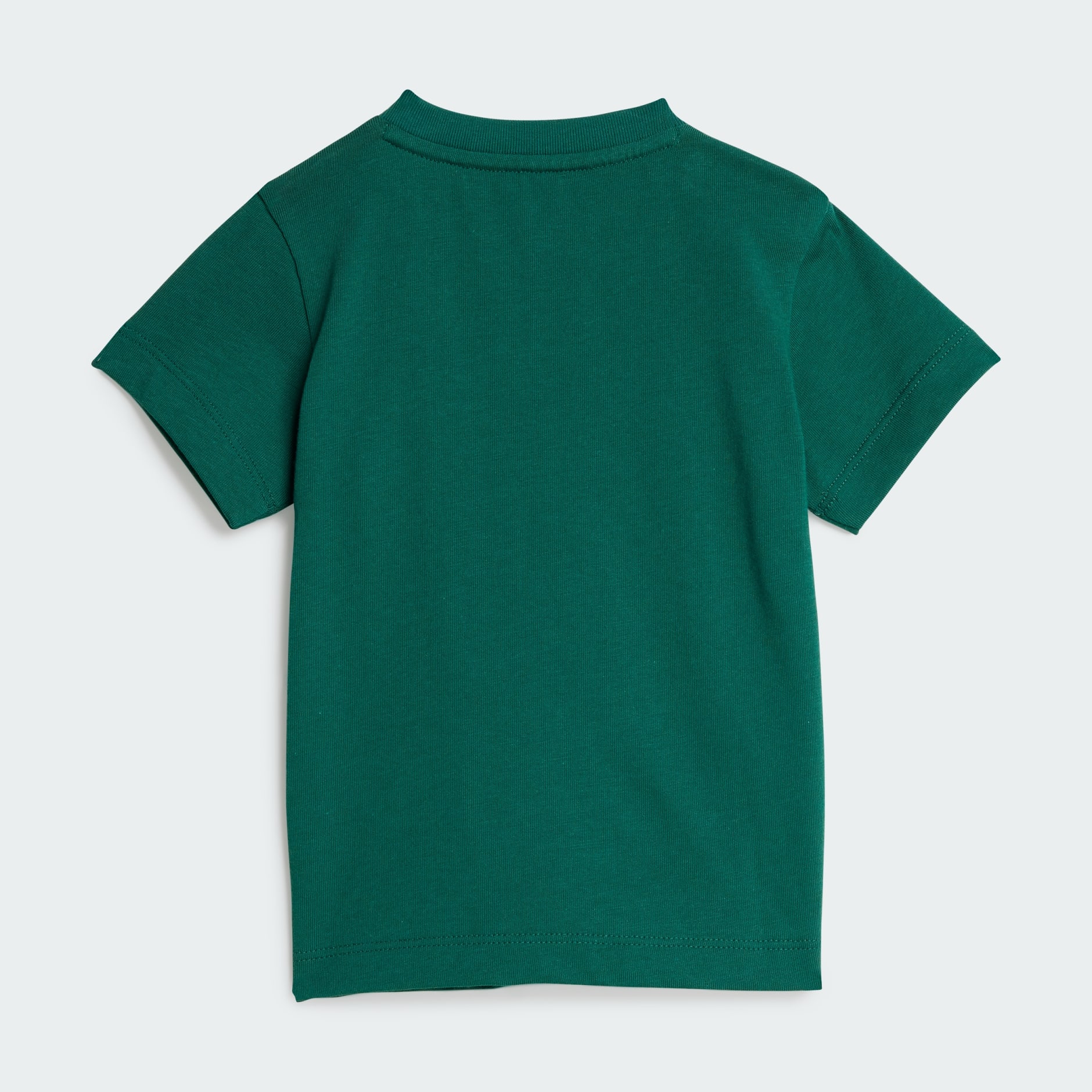 طقم تيشيرت وشورت للأطفال