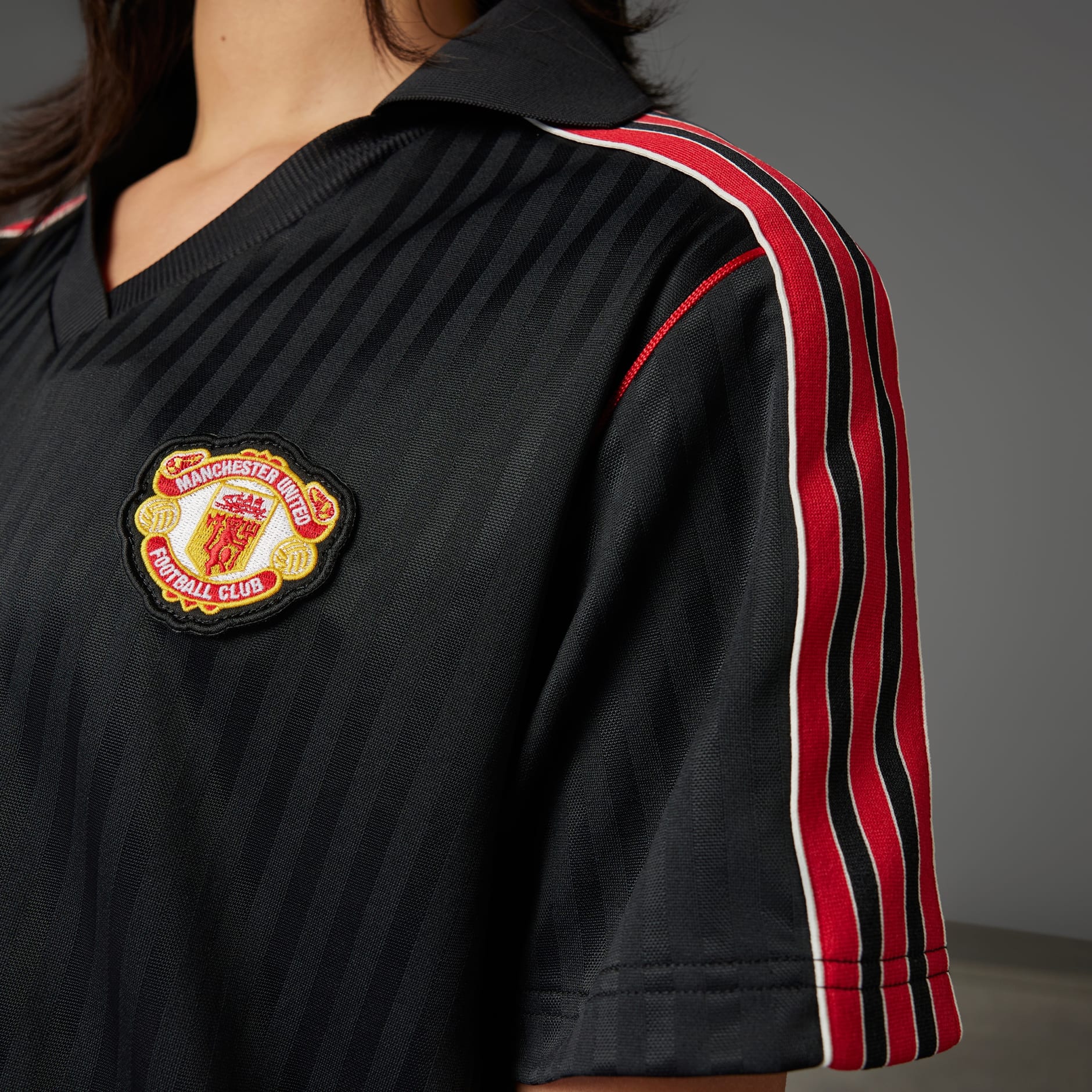 【Adidas コリア】 Manchester United Terrace Icons Dress Buy Manchester United x adidas Womens Terrace Icons Dress