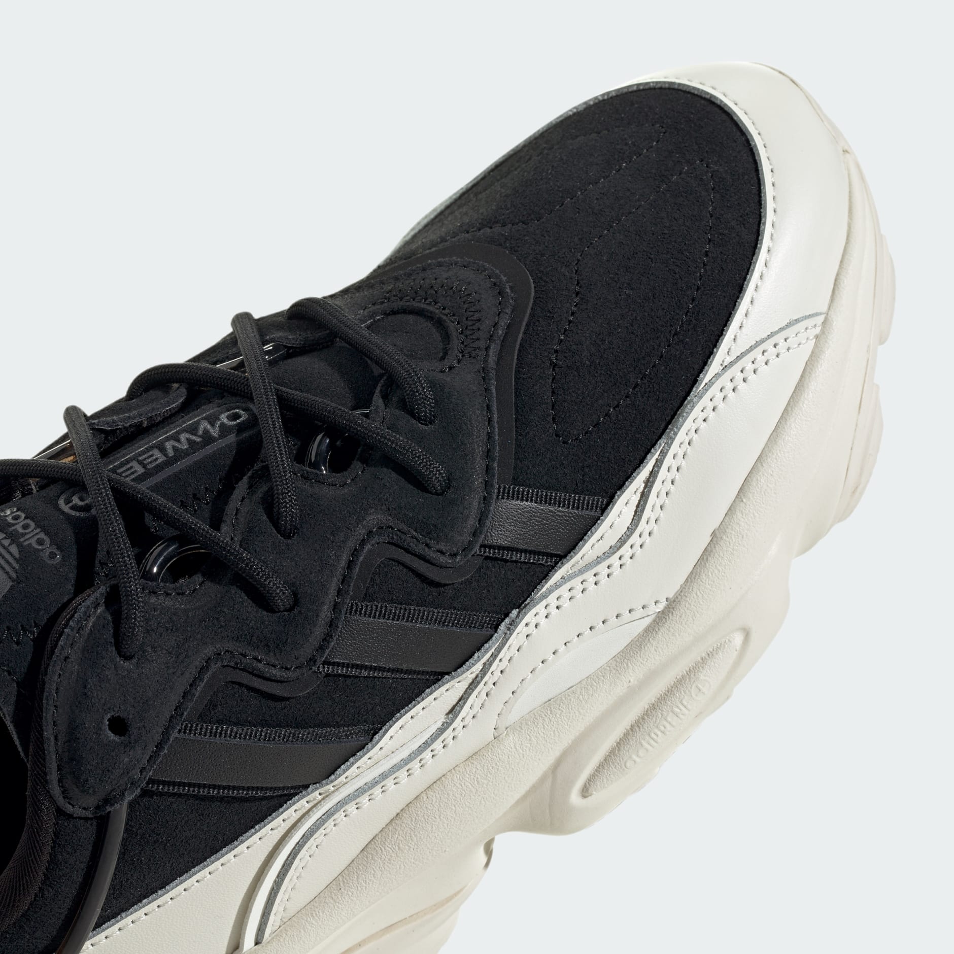 Adidas ozweego best sale black 38