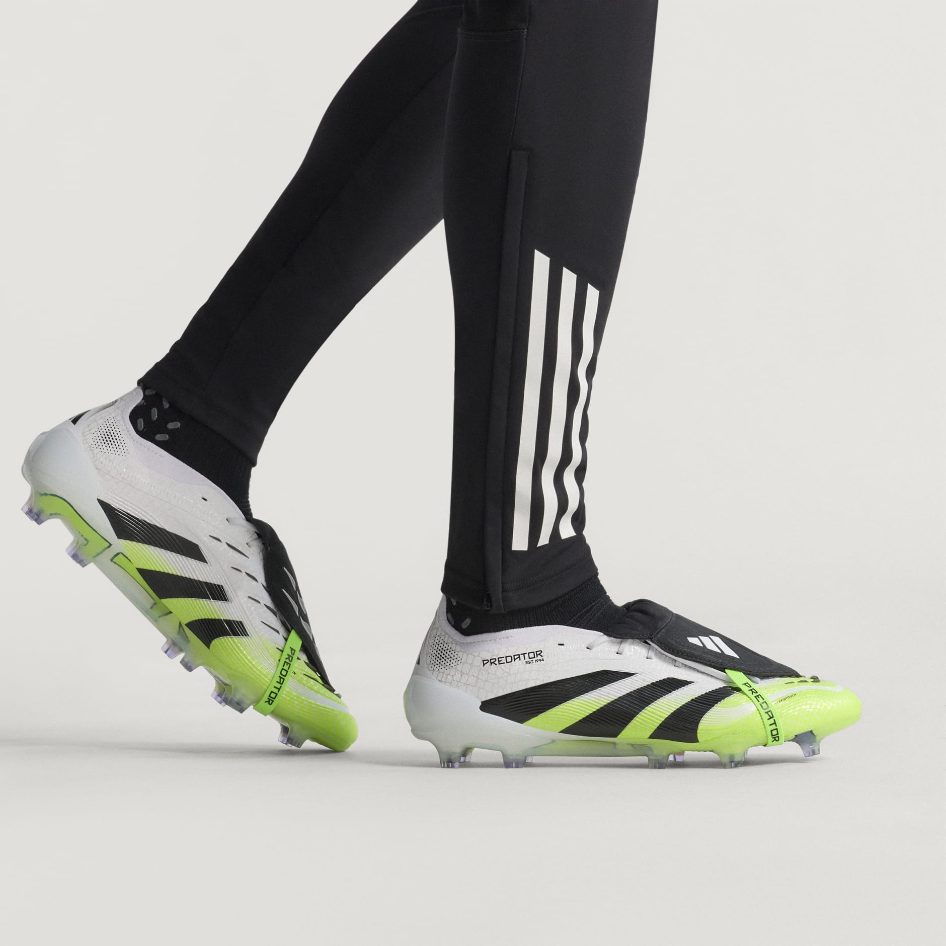 Predator Elite Fold-Over Tongue Firm Ground Boots