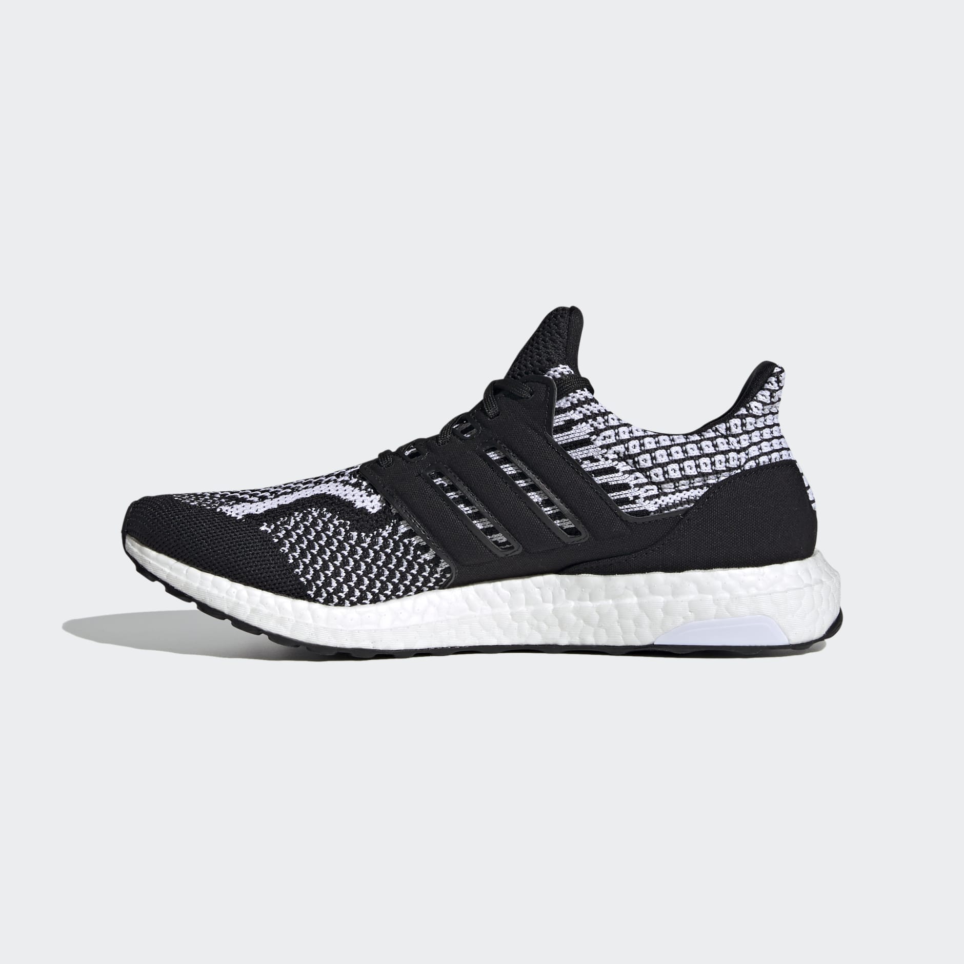 Ultraboost 5.0 DNA Shoes