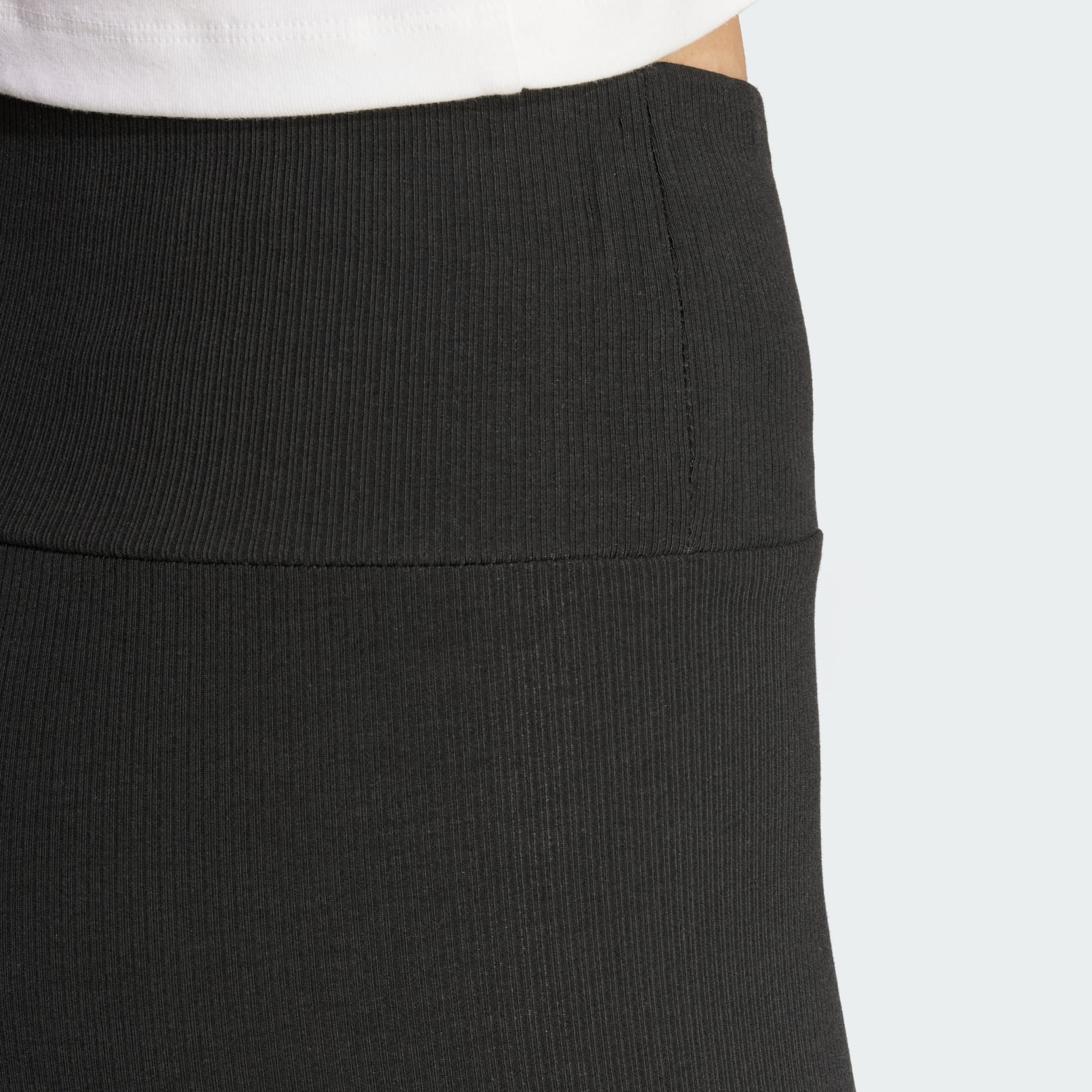 Short c&ocirc;tel&eacute; Essentials