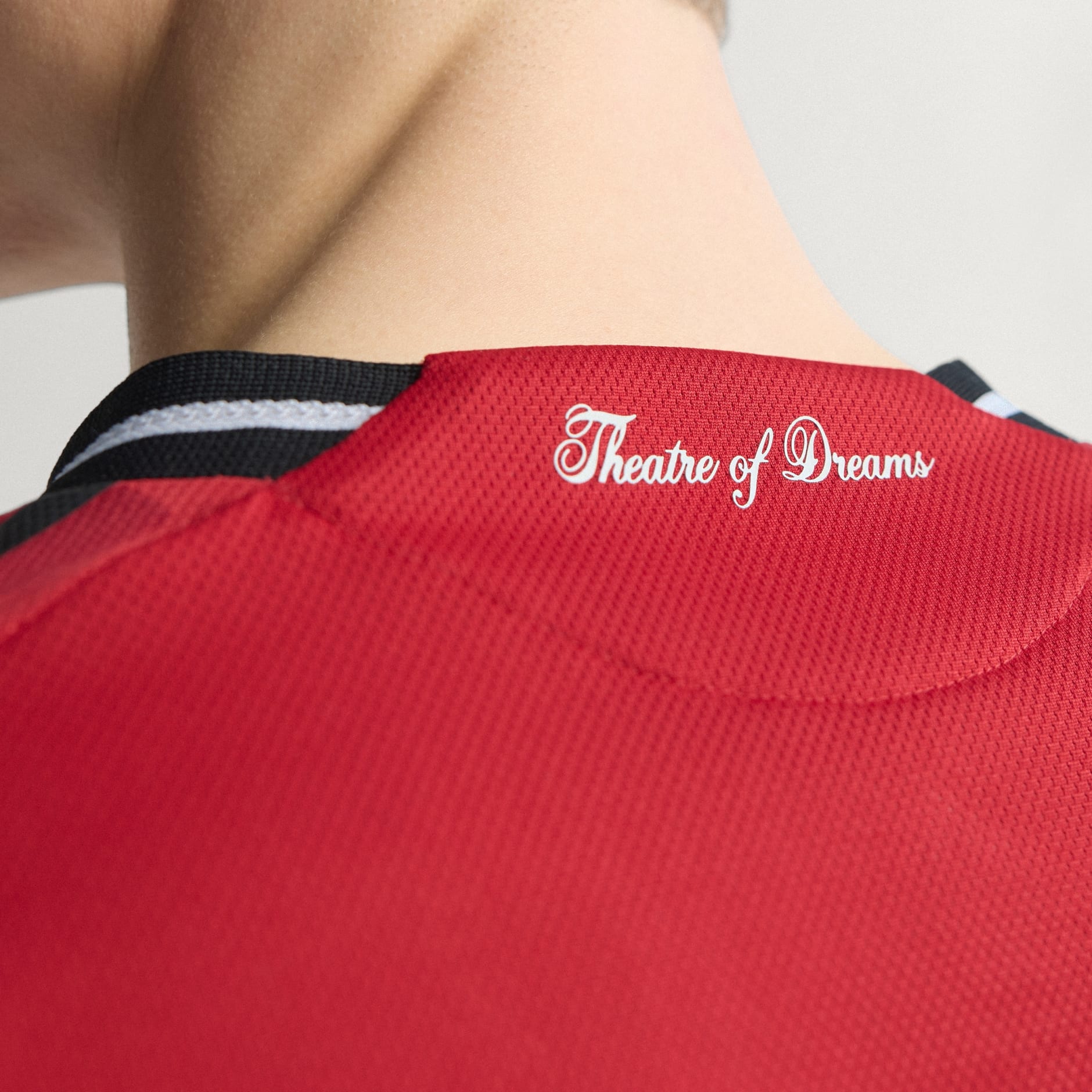 Tricou de acasă cu m&acirc;necă lungă Manchester United 25/26 Authentic