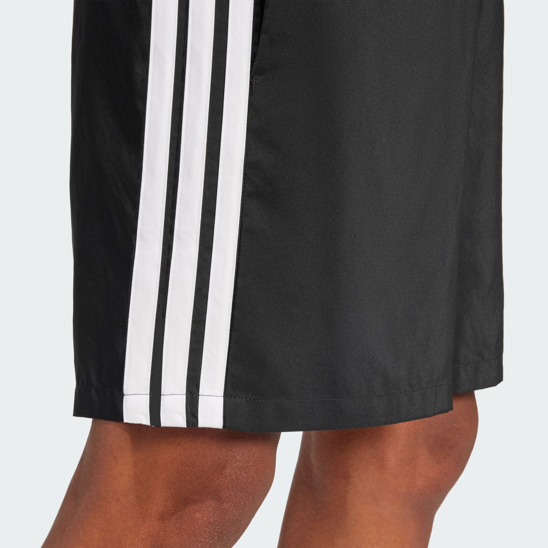 Kratke hlače s tri pruge Essentials Chelsea