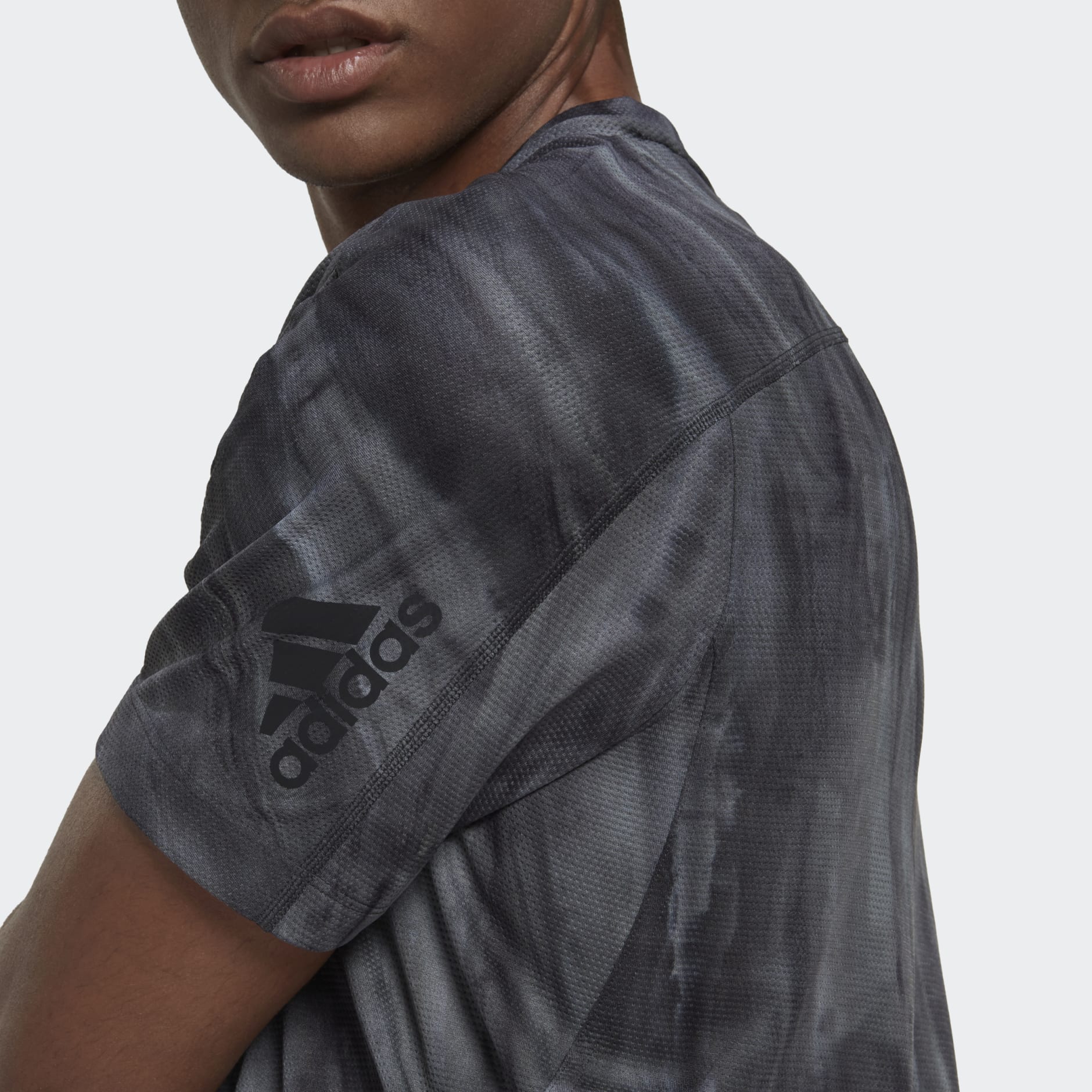 OVERSPRAY GRAPHIC TEE