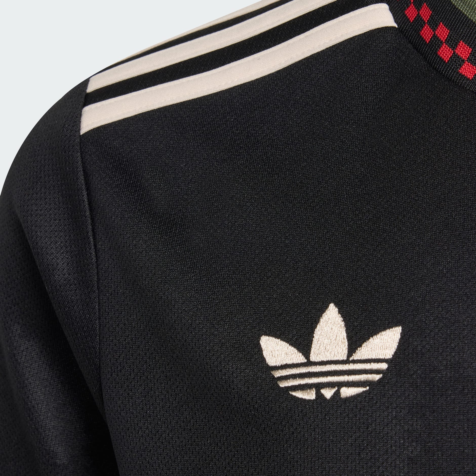 Treći dres FC Bayern 25/26