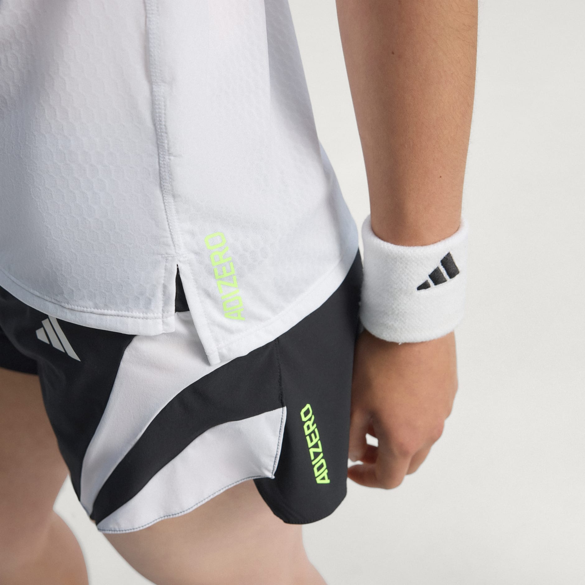 גופיית ריצה Adizero Archive