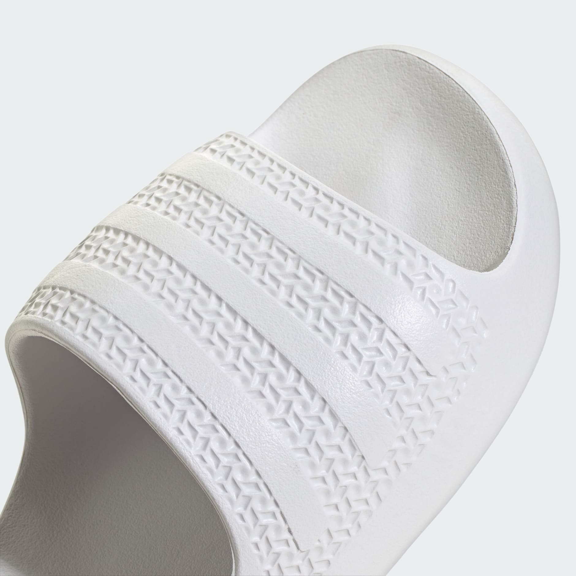 Adilette Ayoon Slides