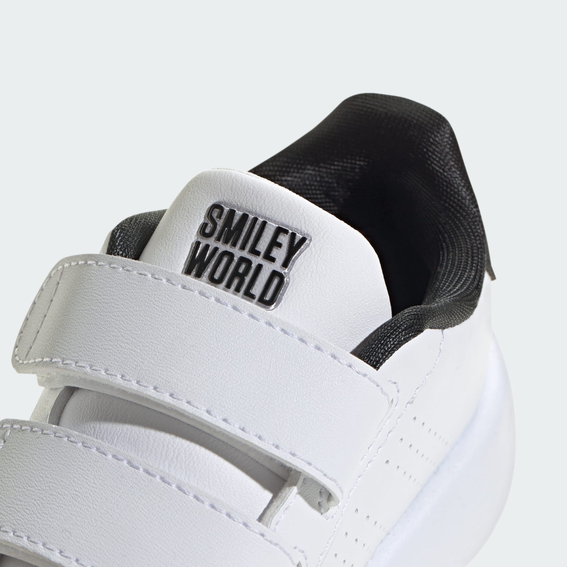حذاء للأطفال adidas Smiley Advantage