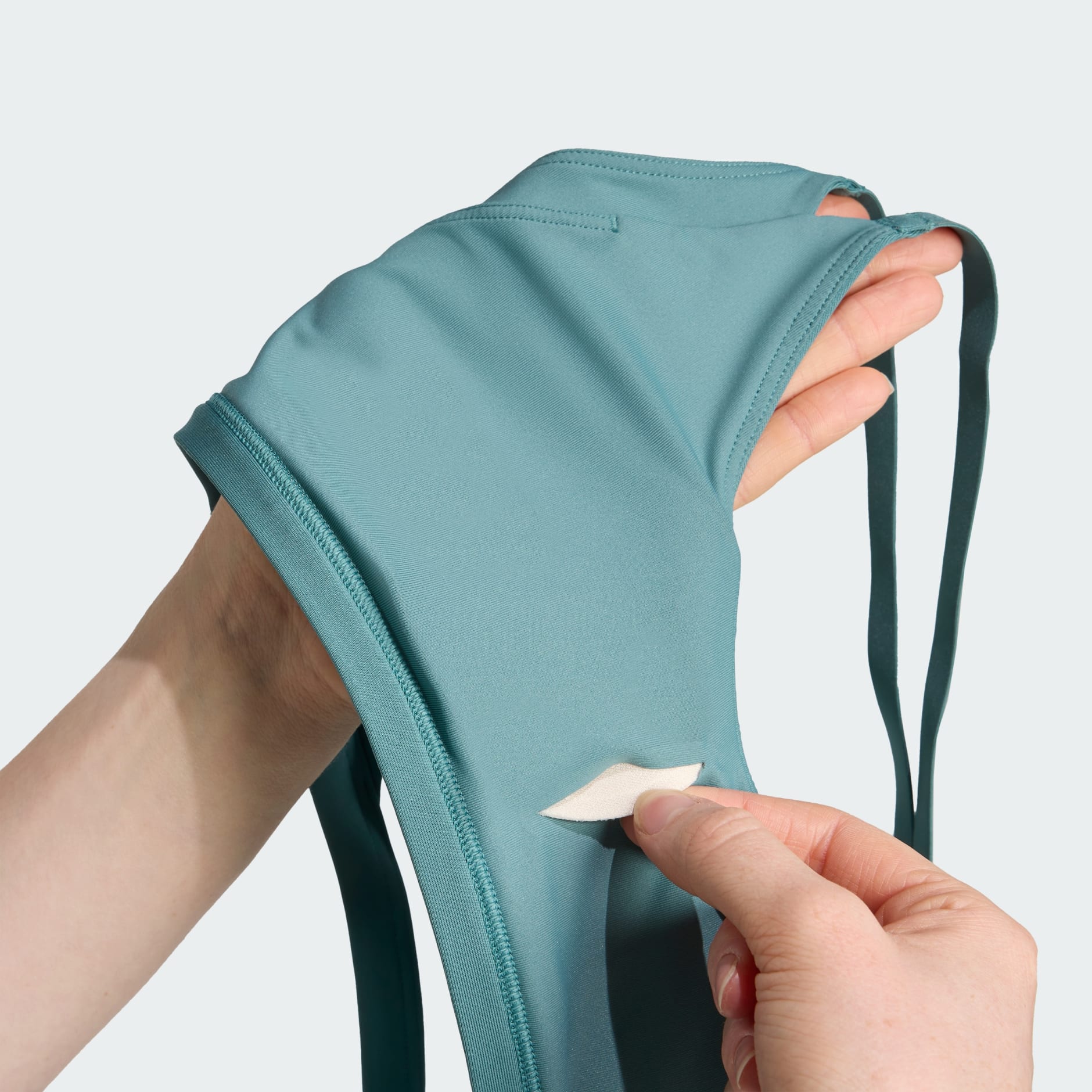 Bustieră de antrenament cu susținere ușoară Aeroimpact Luxe