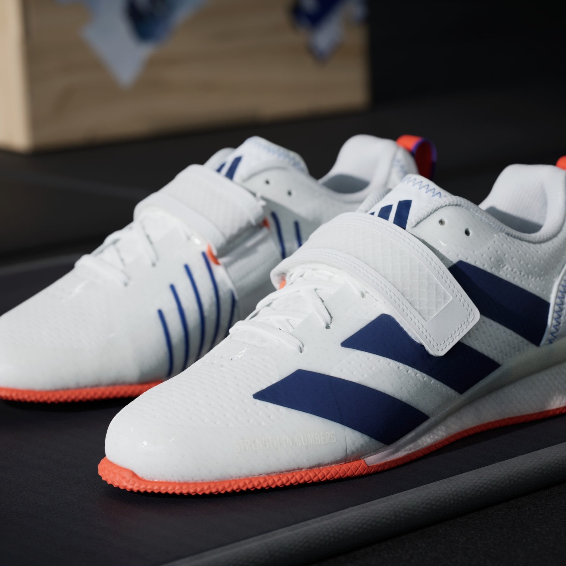 Tenisice Adipower Weightlifting 3