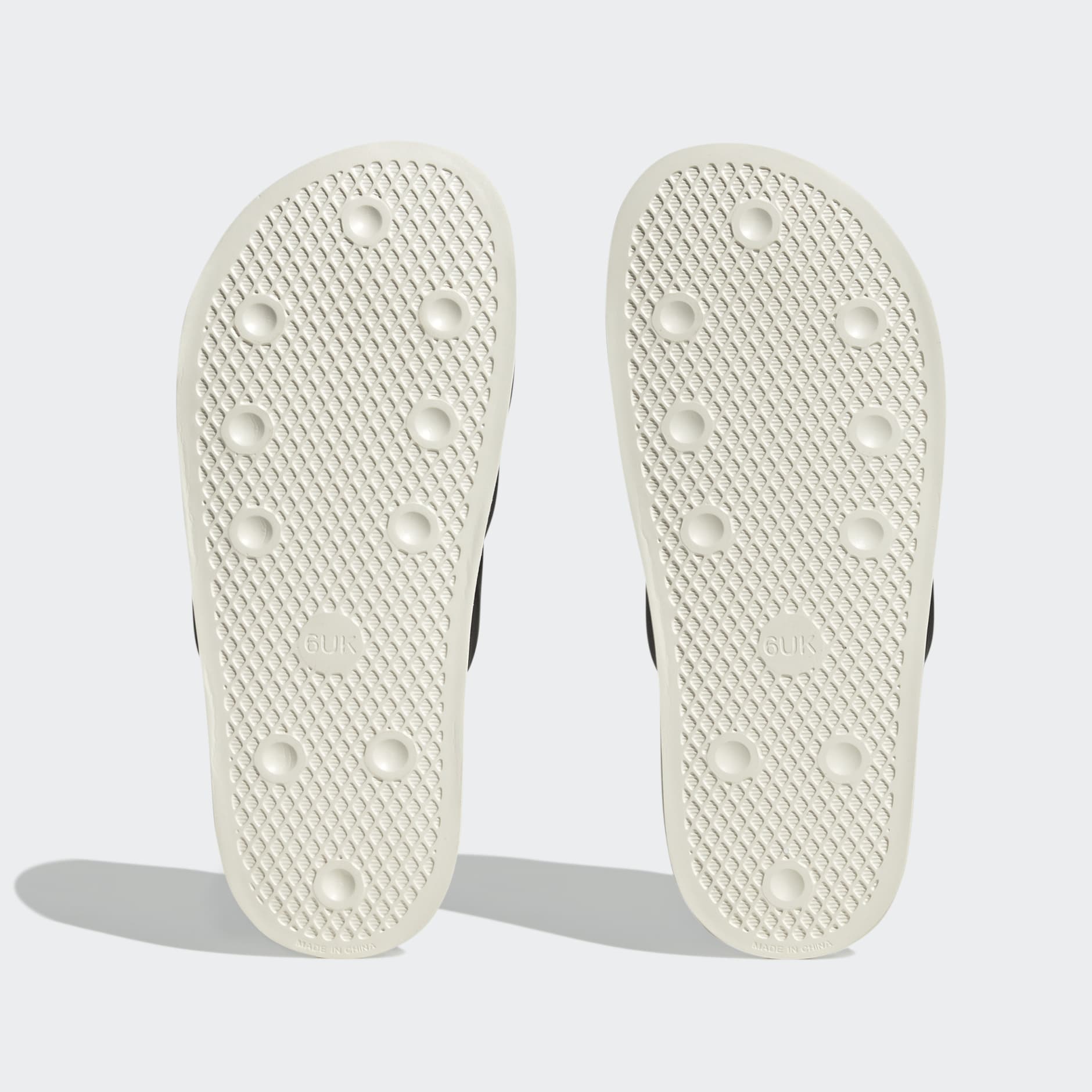 Adilette Essential Slides