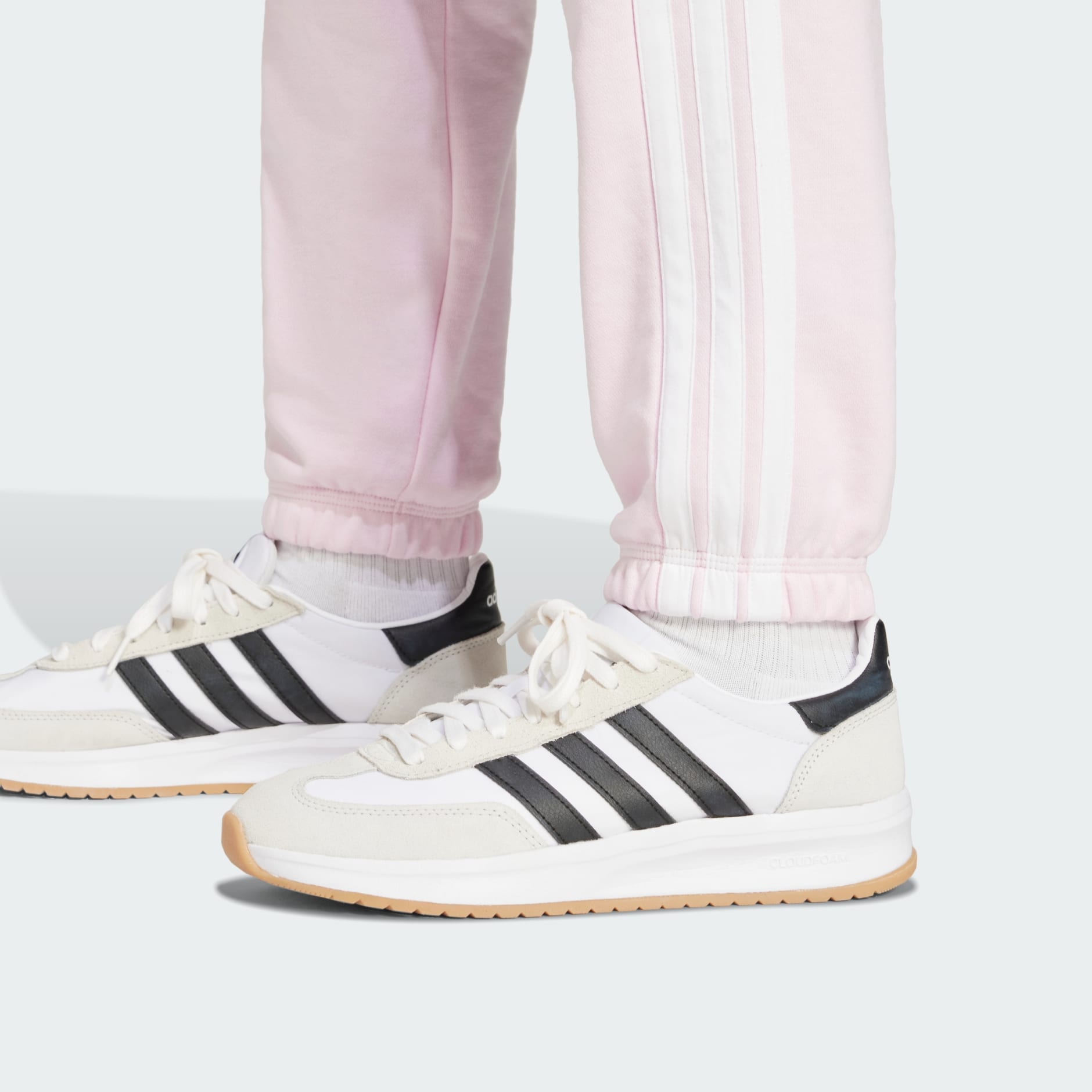 Hlače Essentials 3-Stripes French Terry Cuffed