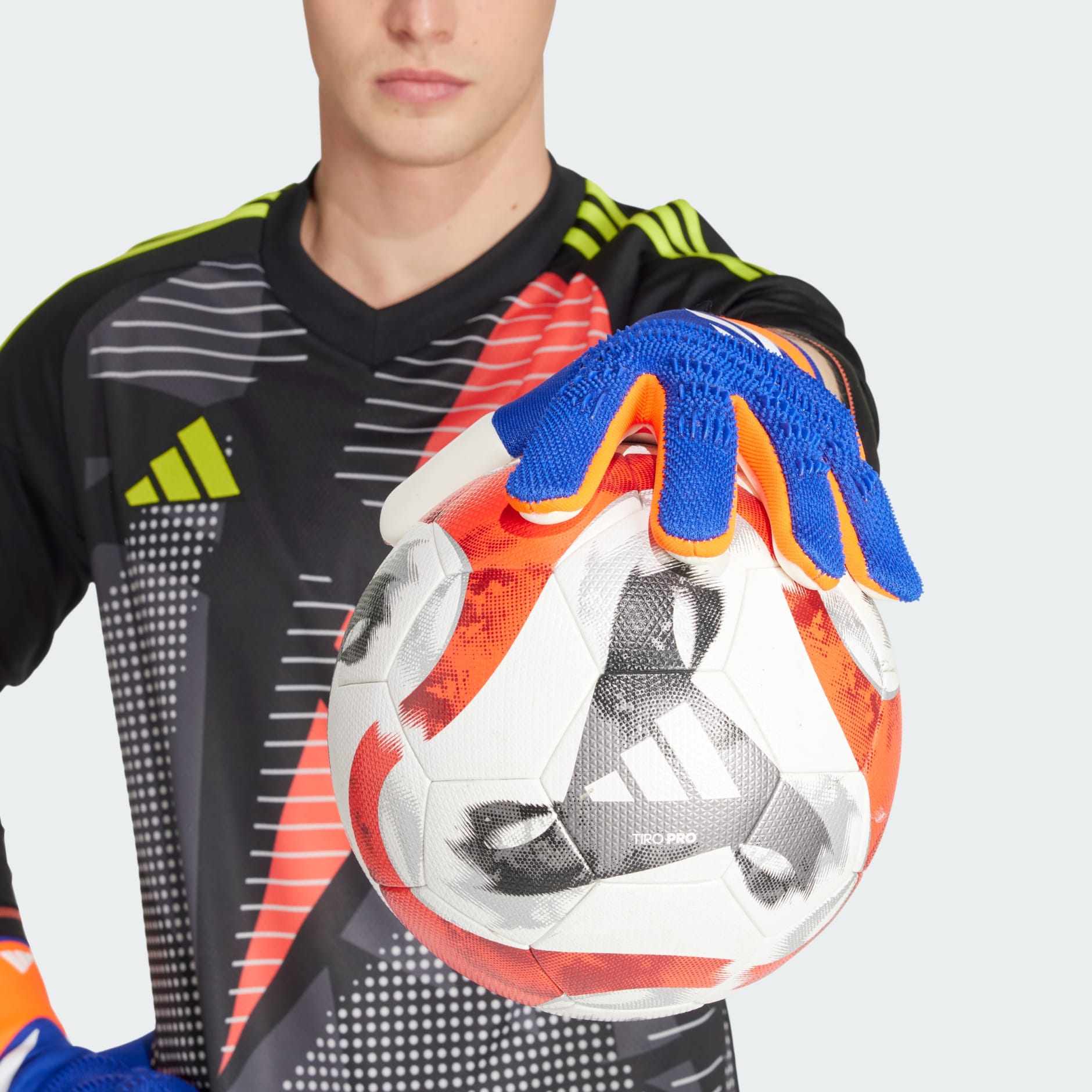 Accessories Predator Pro Goalkeeper Gloves Blue adidas Oman