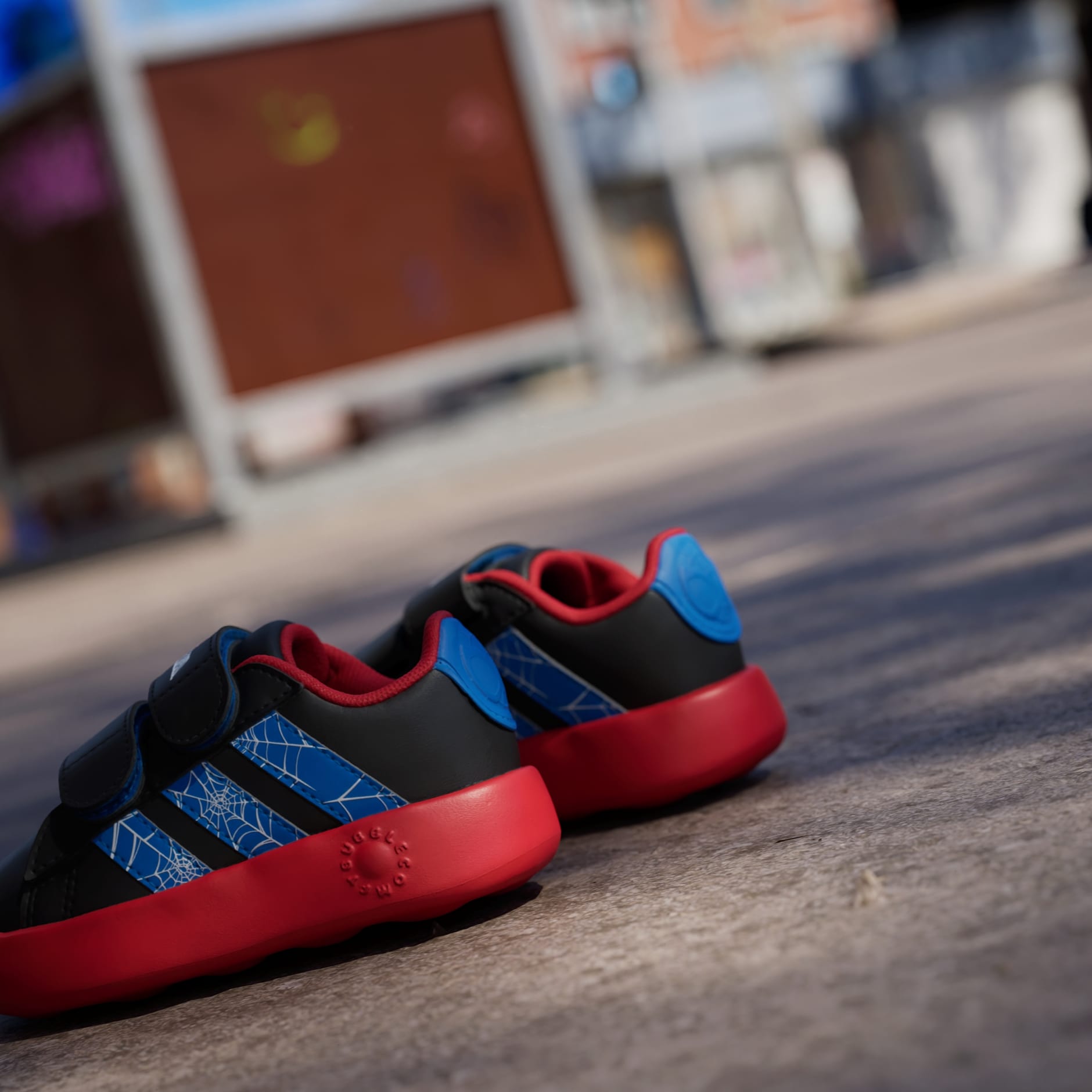 Dječje tenisice adidas x Marvel Spider-Man Grand Court