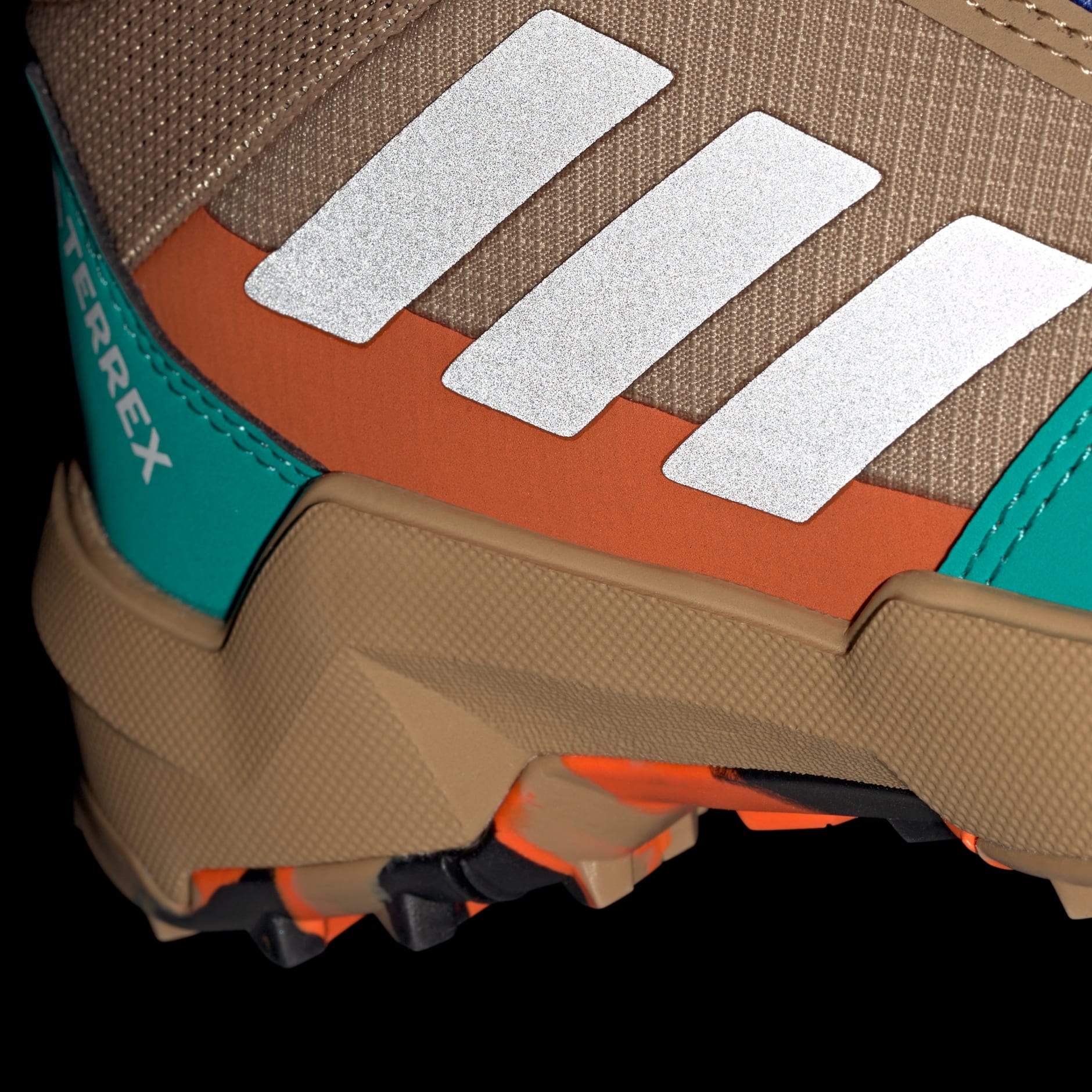 Planinarske cipele Terrex Ax4r Mid