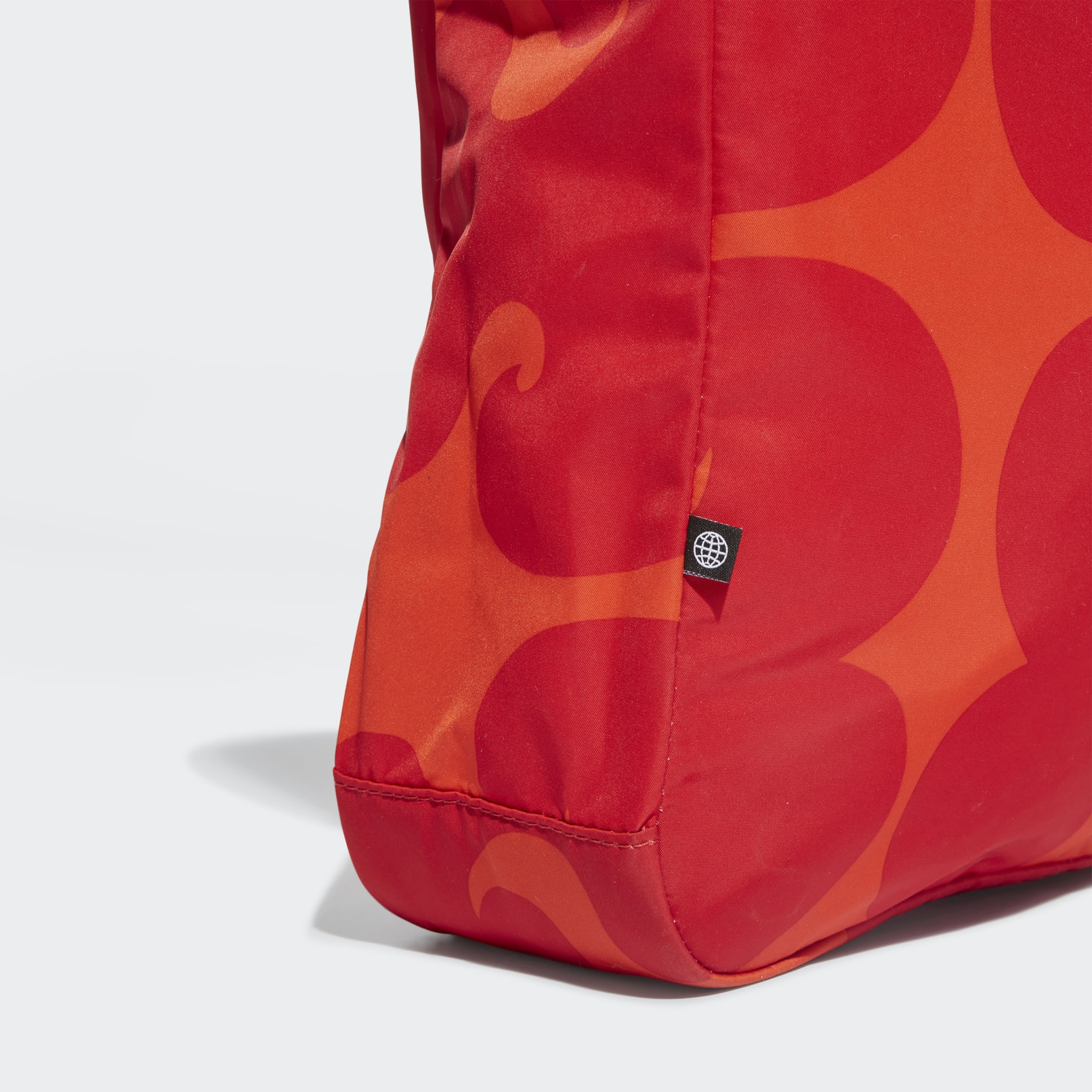 Marimekko Designed to Move Training Shoulder Bag
