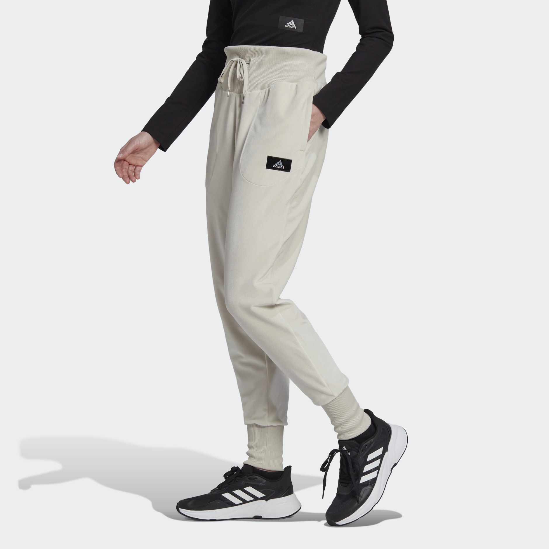 Holidayz Cozy Velour Joggers