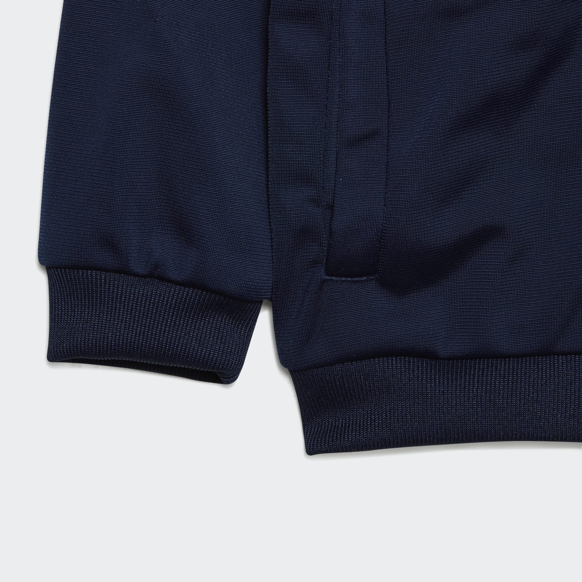 بدلة رياضية adidas Rekive