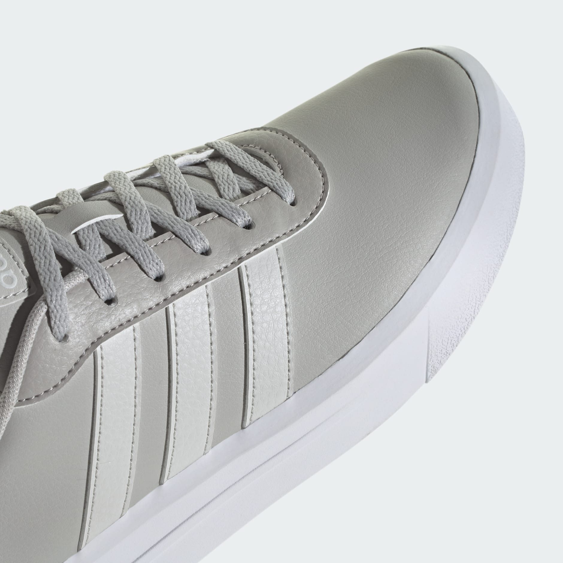 Tenis adidas Court Plataforma