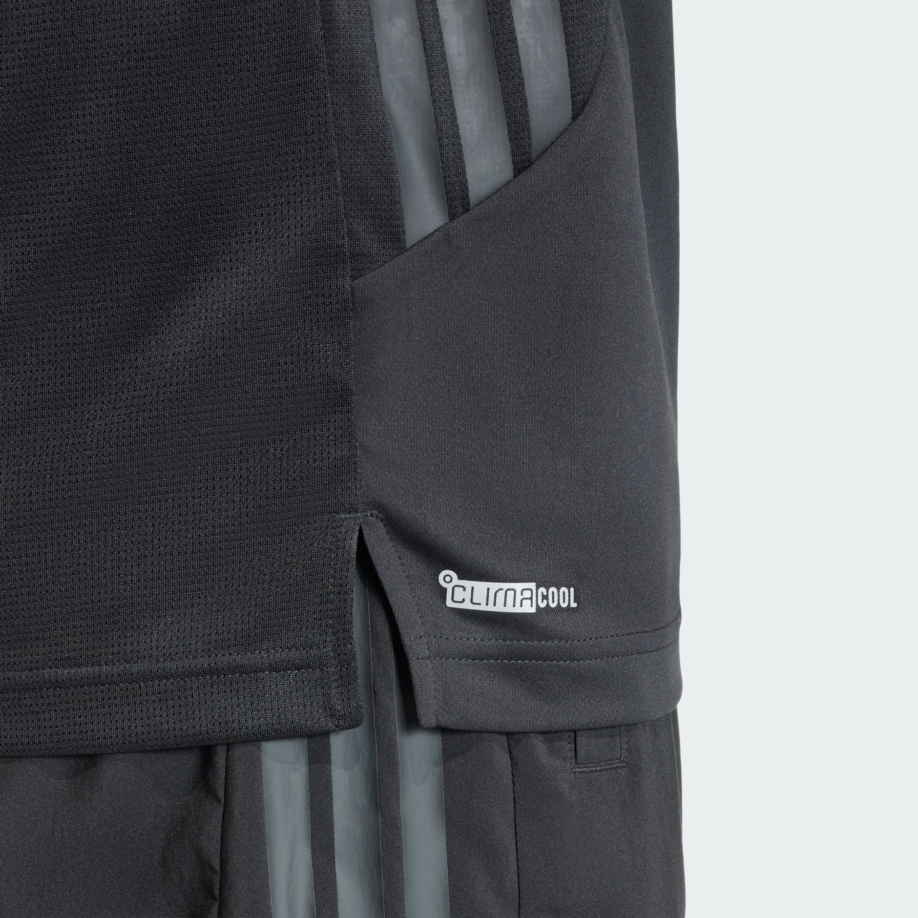 MAJICA TECH ESSENTIALS WORKOUT 3 STRIPES