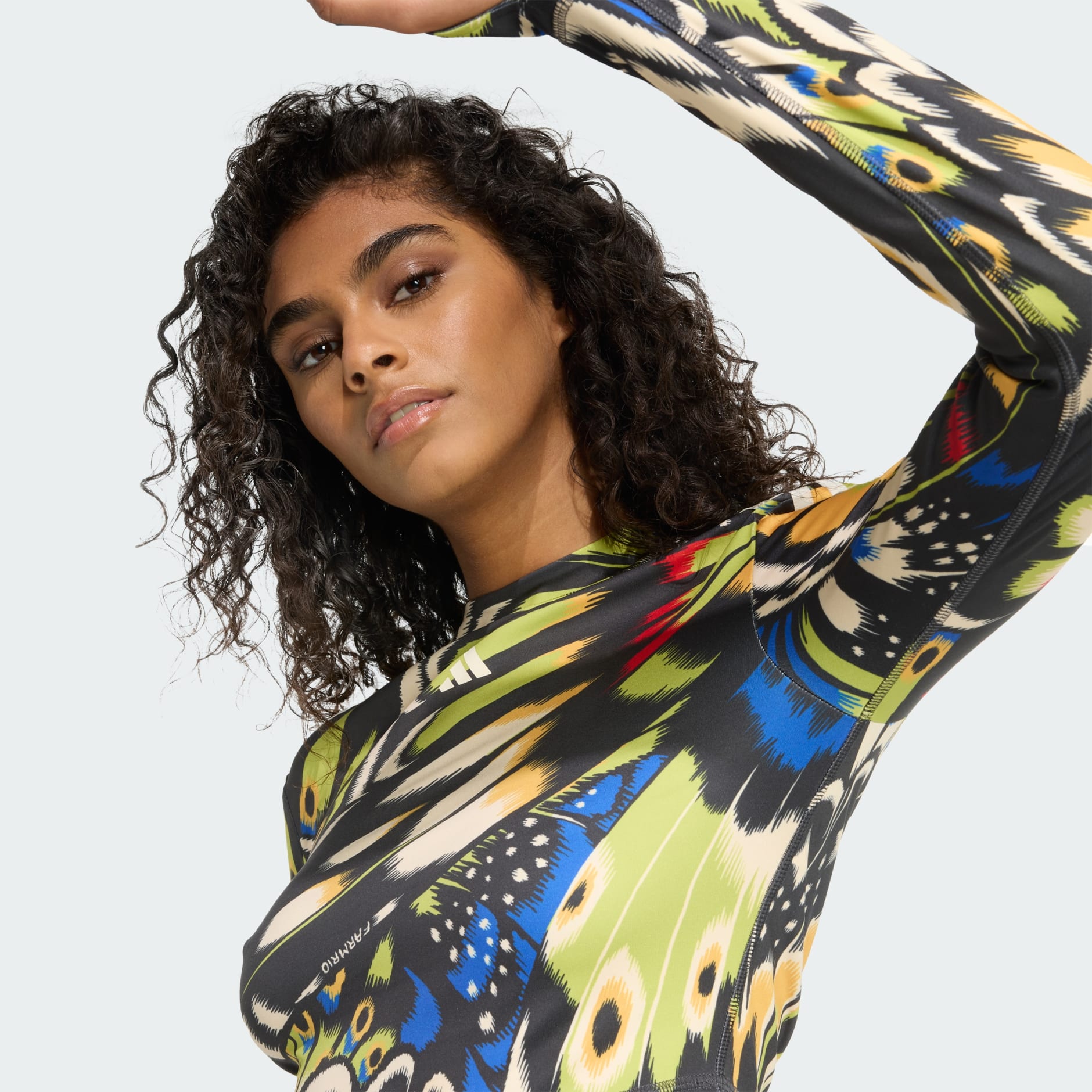 توب بأكمام طويلة adidas X Farm Rio