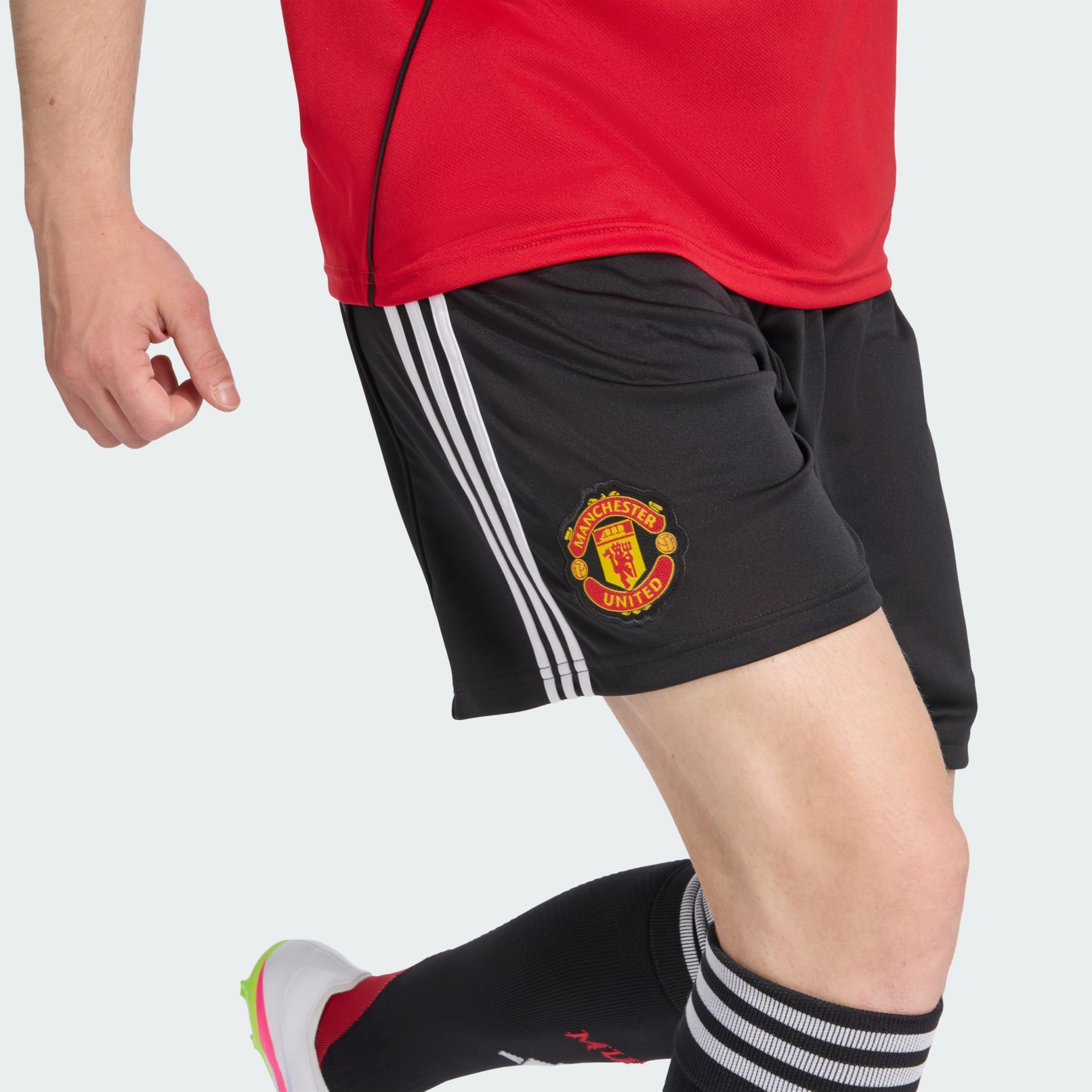 Manchester United 25/26 Home Shorts