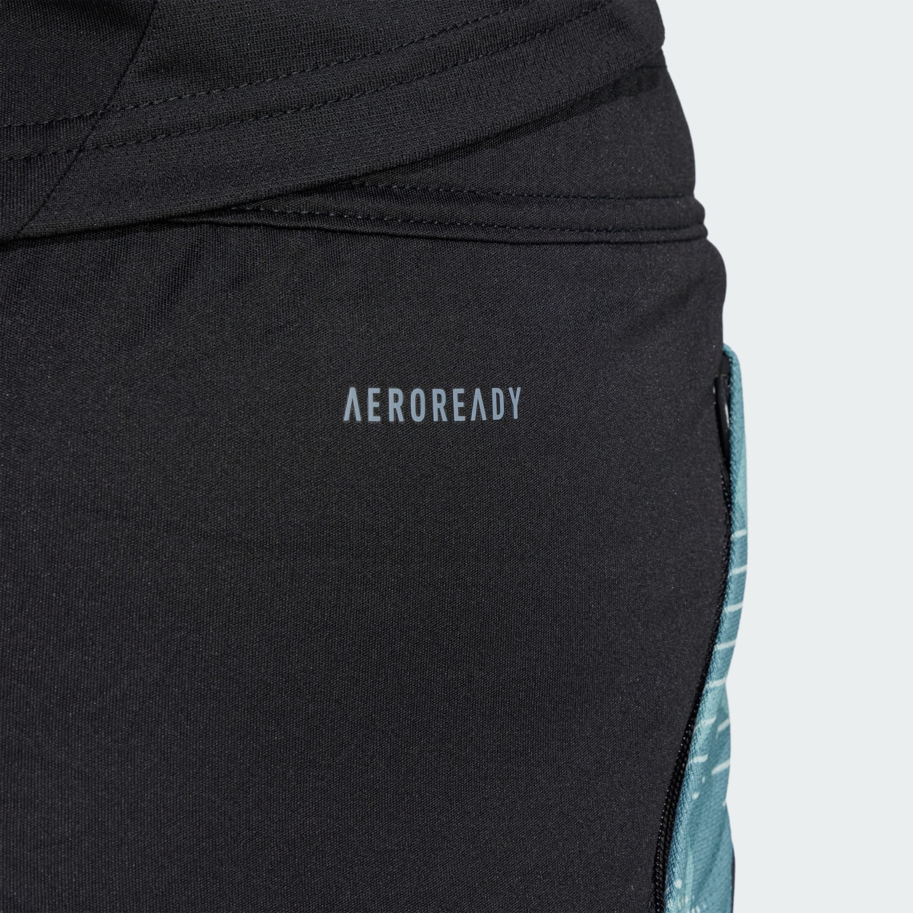 מכנסי אימון קצרים FC Bayern Tiro 24