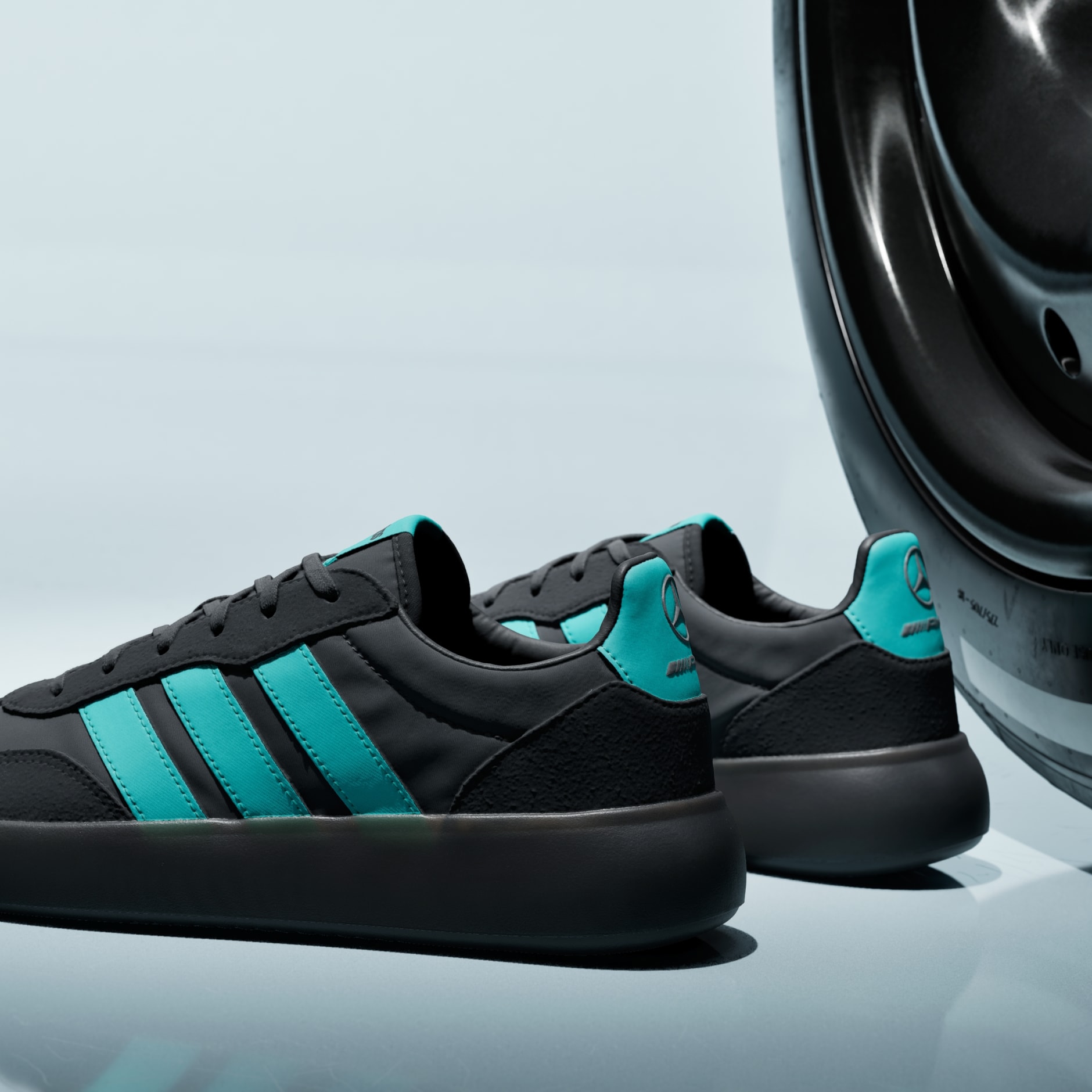 MERCEDES - AMG PETRONAS FORMULA ONE TEAM BARREDA DECODE SHOES